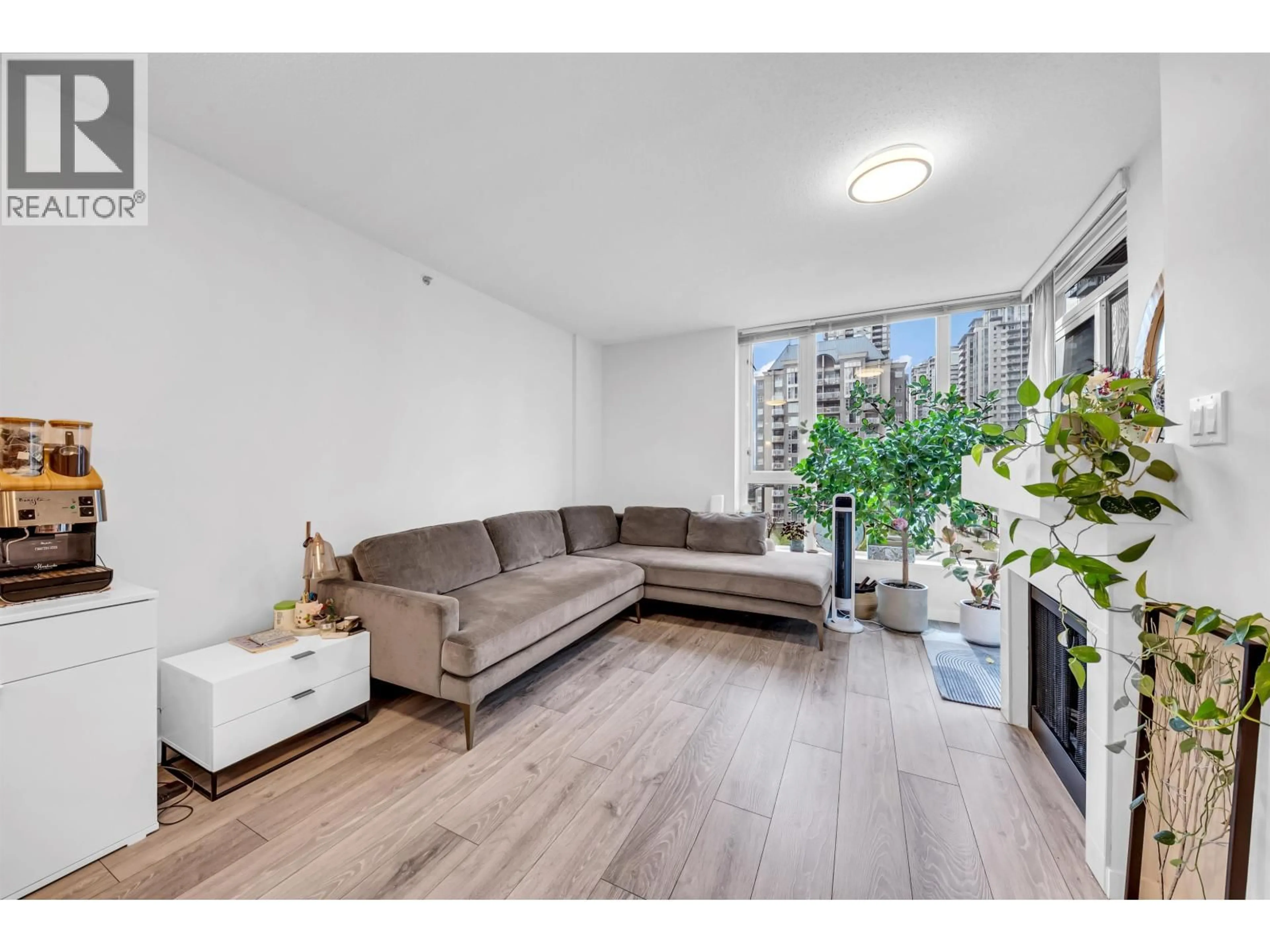 Living room with furniture, wood/laminate floor for 610 - 1178 HEFFLEY CRESCENT, Coquitlam British Columbia V3B0A7