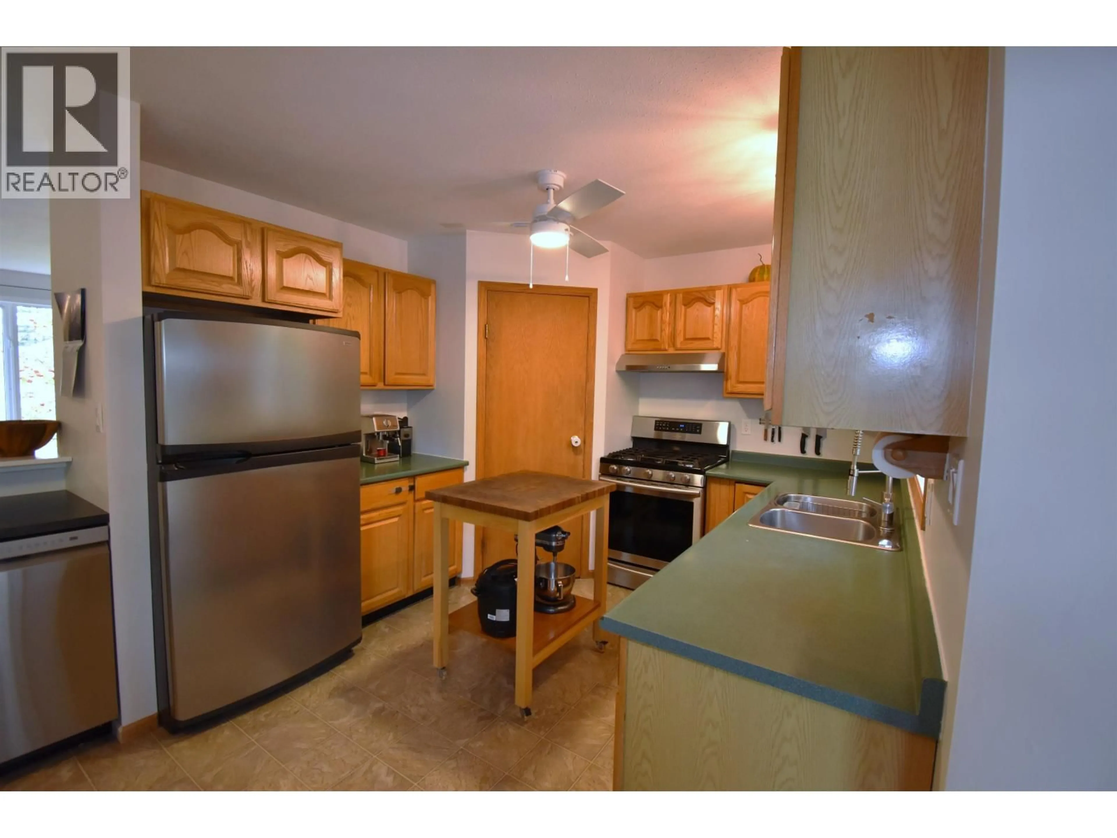 Standard kitchen, unknown for 1455 WILLOW STREET, Telkwa British Columbia V0J2X0