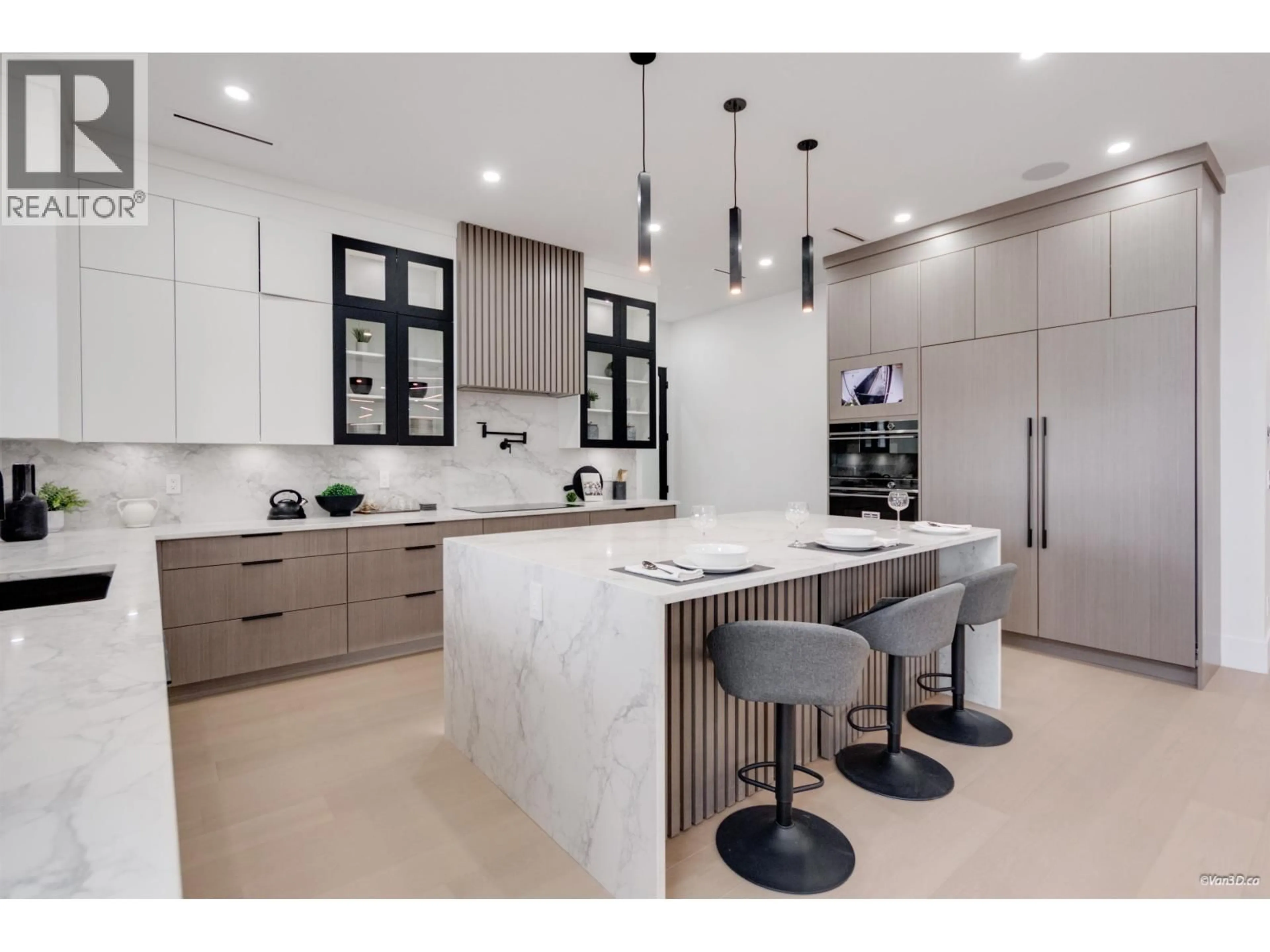 Contemporary kitchen, ceramic/tile floor for 819 CORNELL AVENUE, Coquitlam British Columbia V3J2Z3