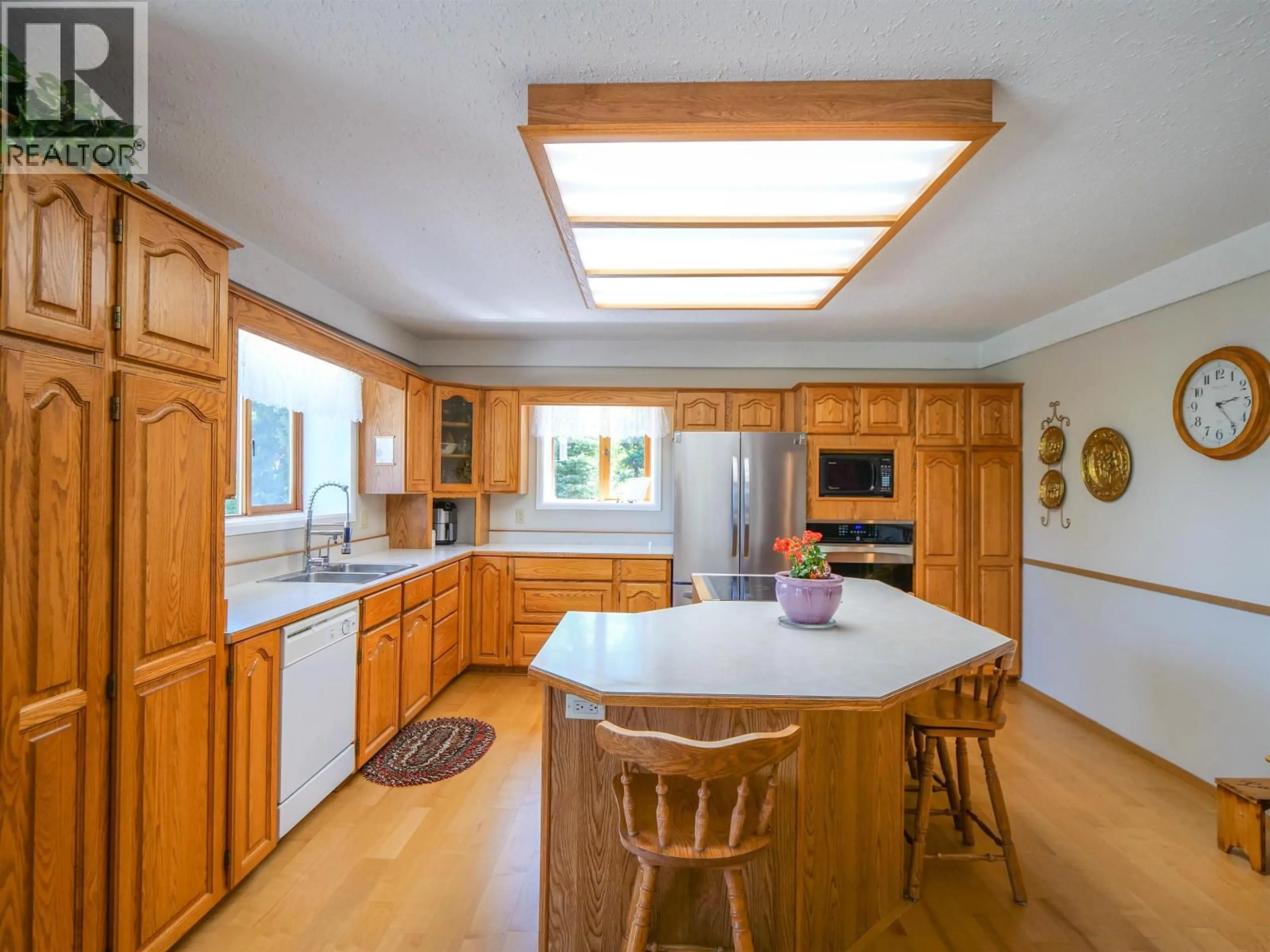 Open concept kitchen, unknown for 4845 TEN MILE LAKE ROAD, Quesnel British Columbia V2J6X1