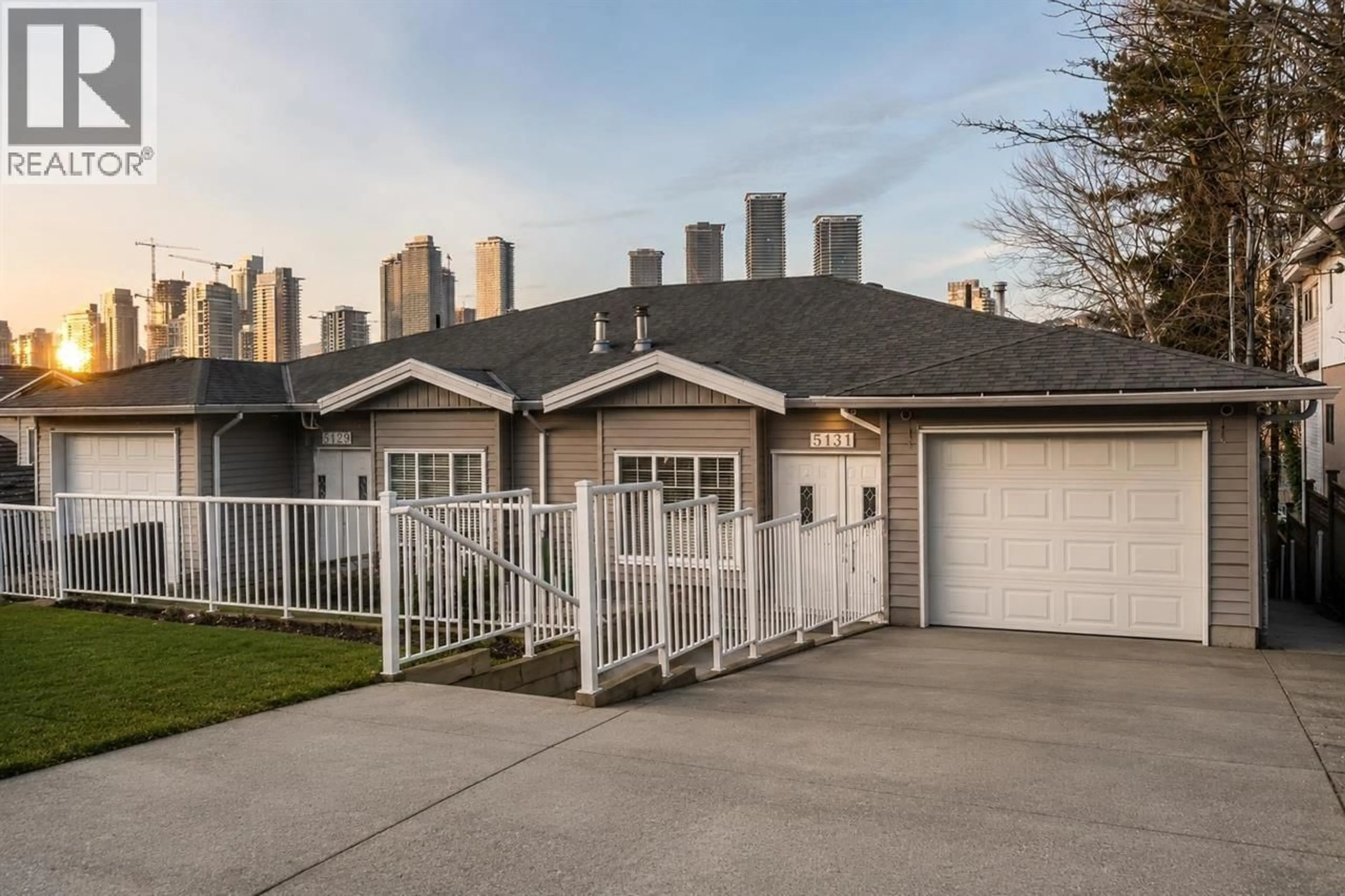 Home with vinyl exterior material, street for 5131 MANOR STREET, Burnaby British Columbia V5G1B4