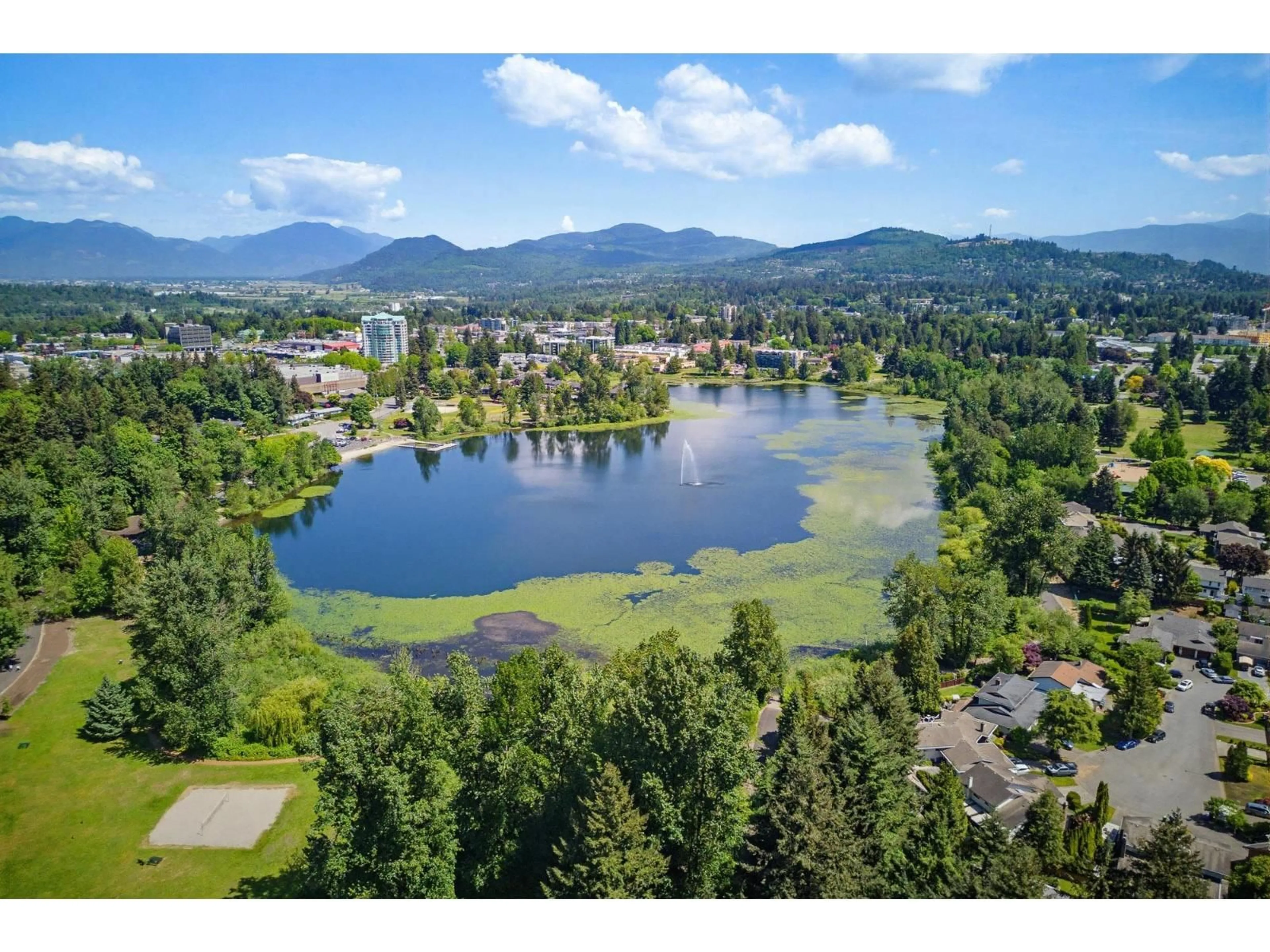 A pic from outside/outdoor area/front of a property/back of a property/a pic from drone, water/lake/river/ocean view for 1601 - 2180 GLADWIN ROAD, Abbotsford British Columbia V2S0H4