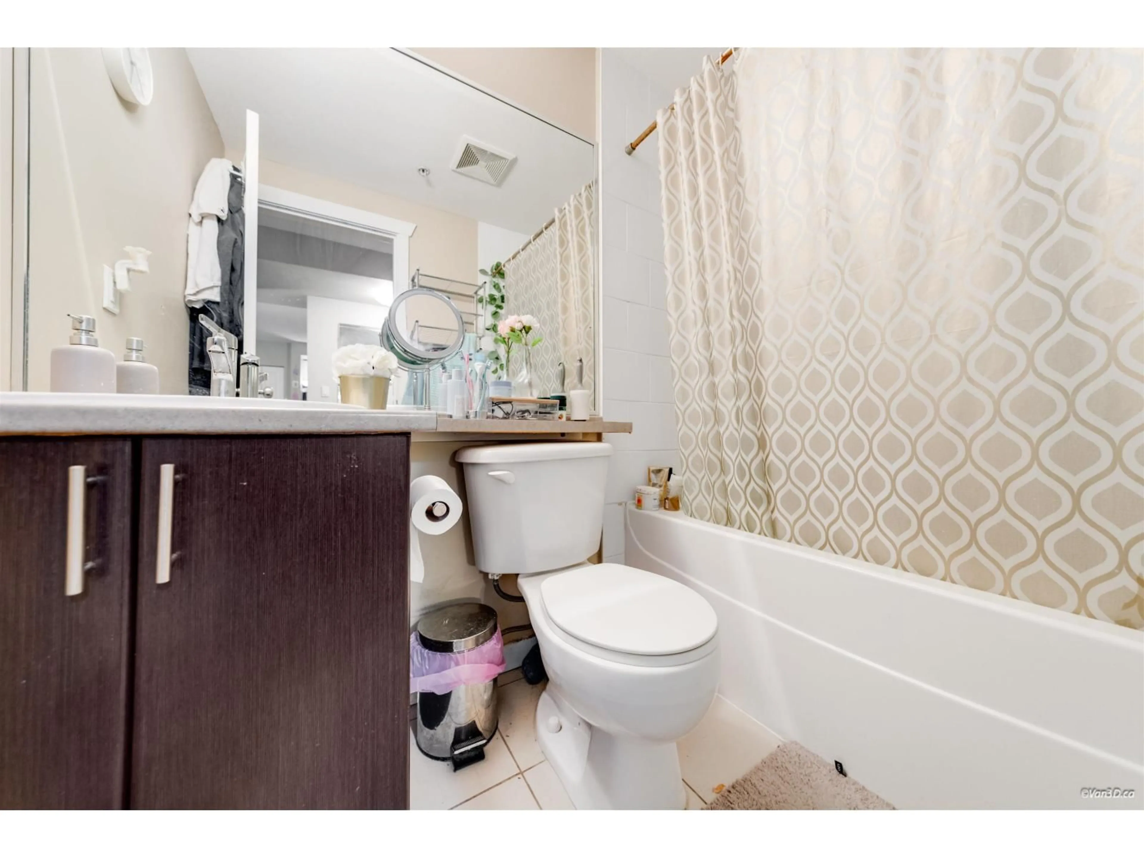 Standard bathroom, unknown for 35 - 13239 OLD YALE ROAD, Surrey British Columbia V3T3C5
