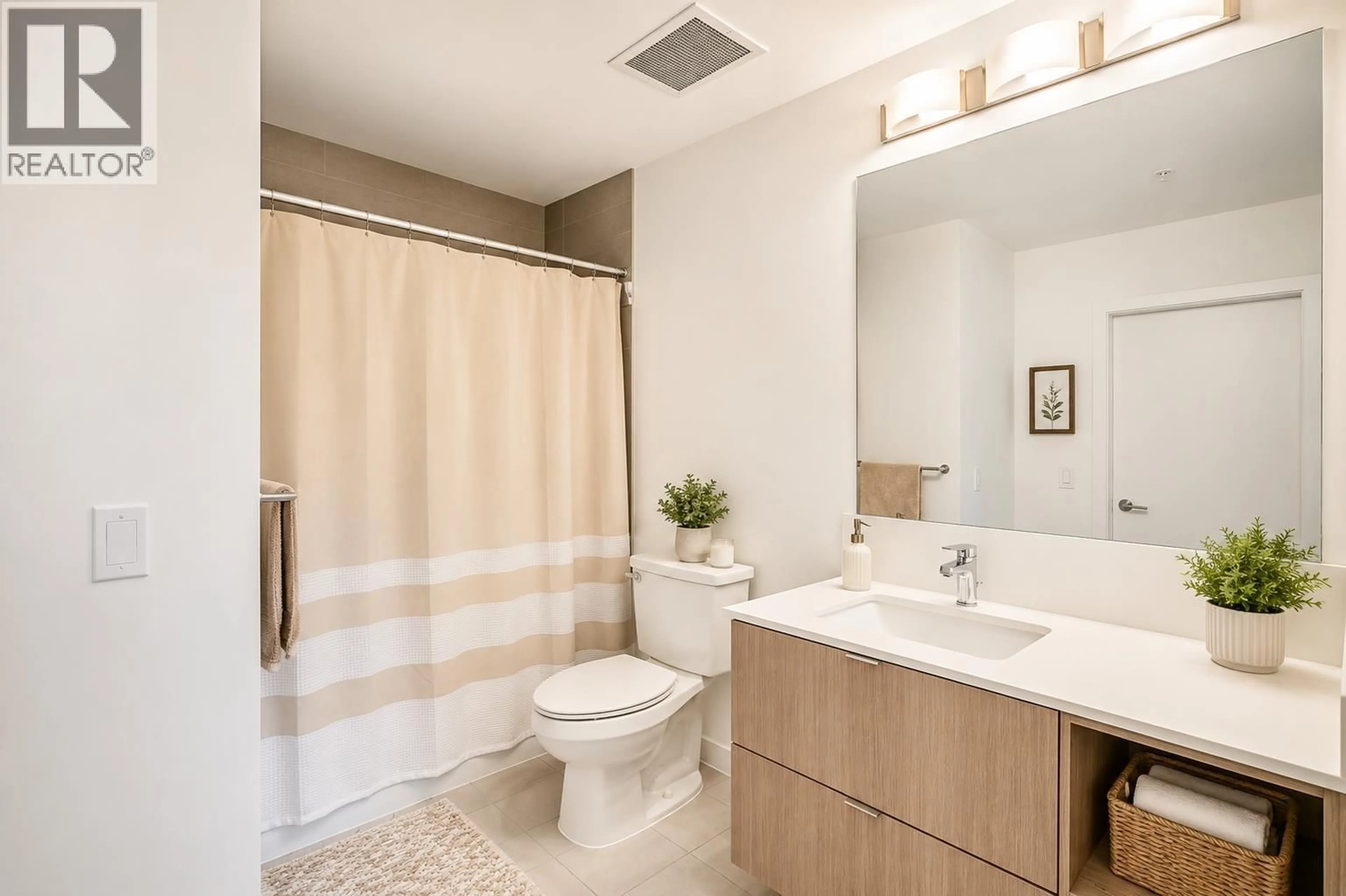 Standard bathroom, ceramic/tile floor for 306 - 2236 WELCHER AVENUE, Port Coquitlam British Columbia V3C1X3