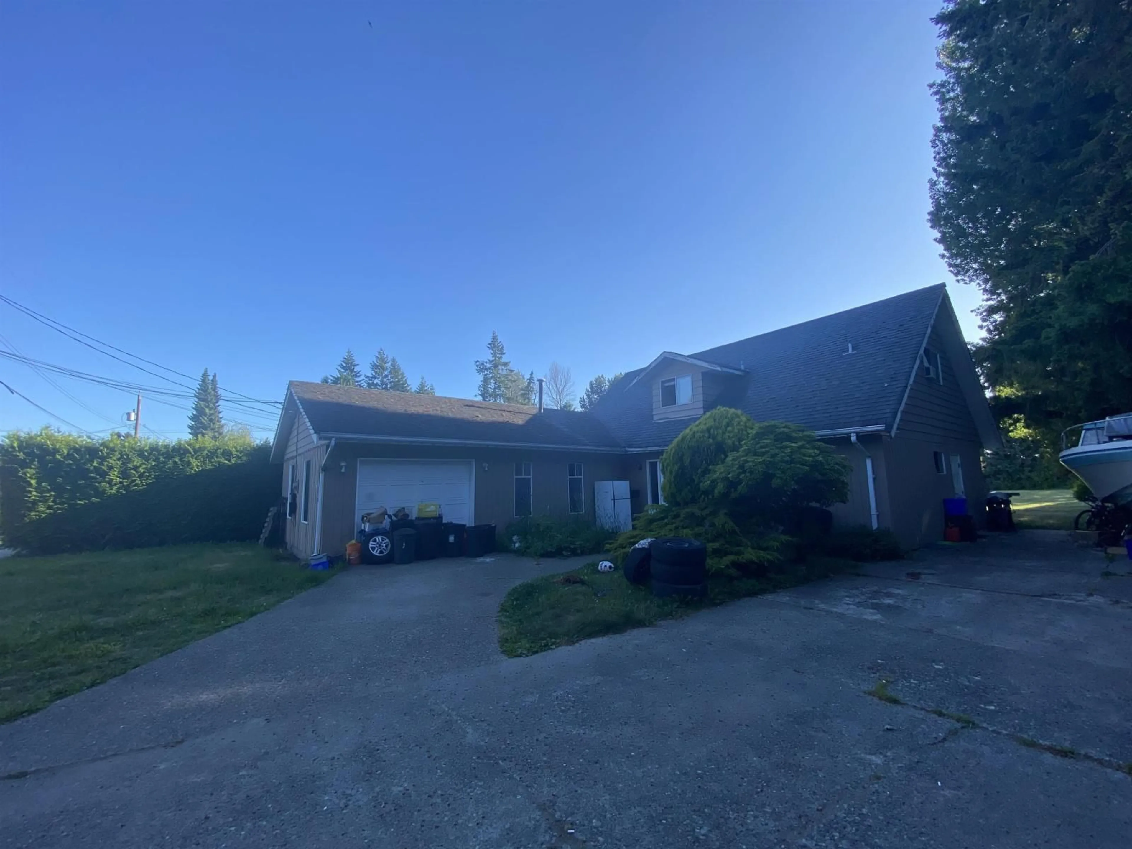 A pic from outside/outdoor area/front of a property/back of a property/a pic from drone, street for 7501 113 STREET, Delta British Columbia V4C5B2