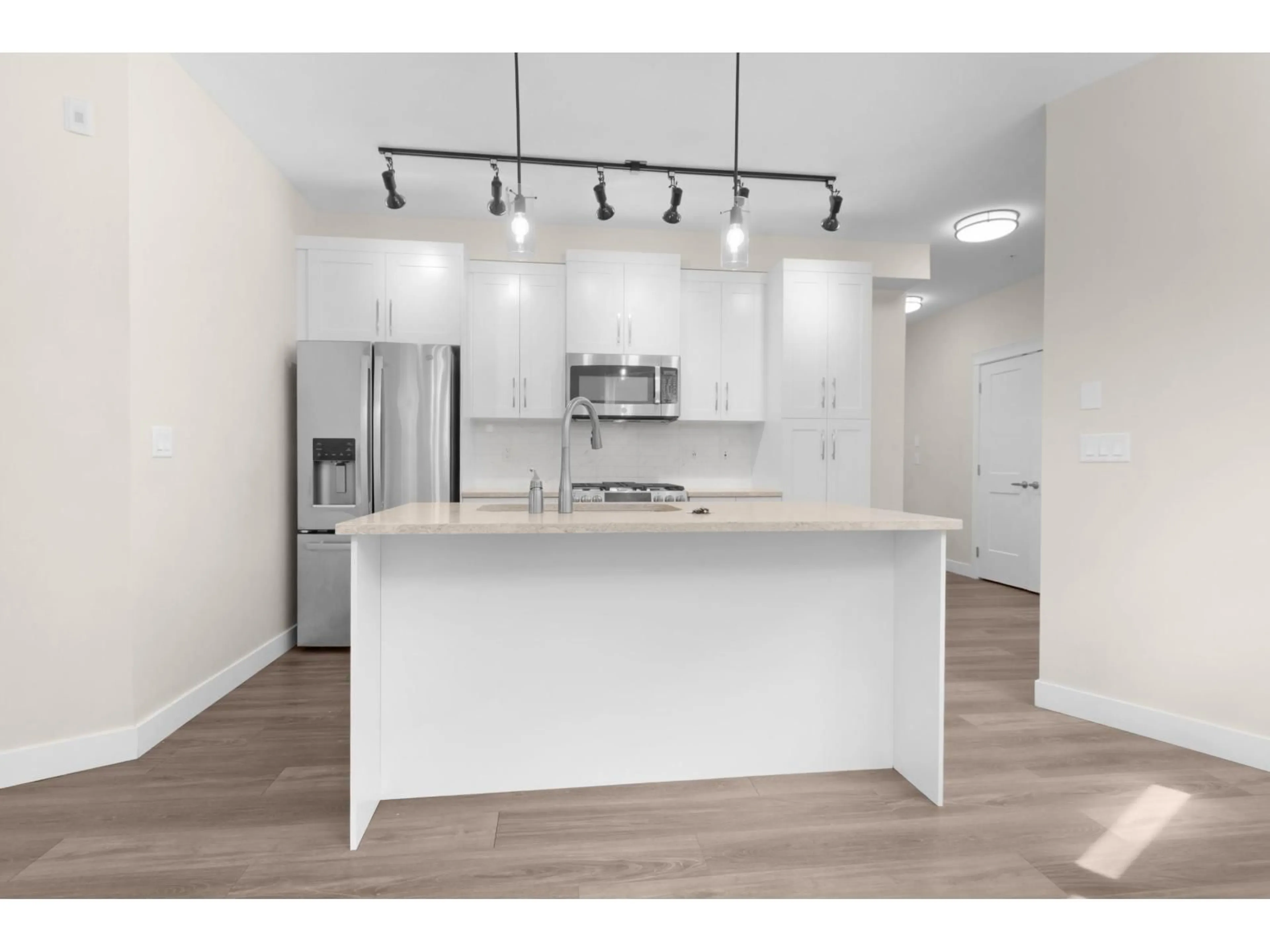 Open concept kitchen, unknown for 413 - 11077 RAVINE ROAD, Surrey British Columbia V3T0R7