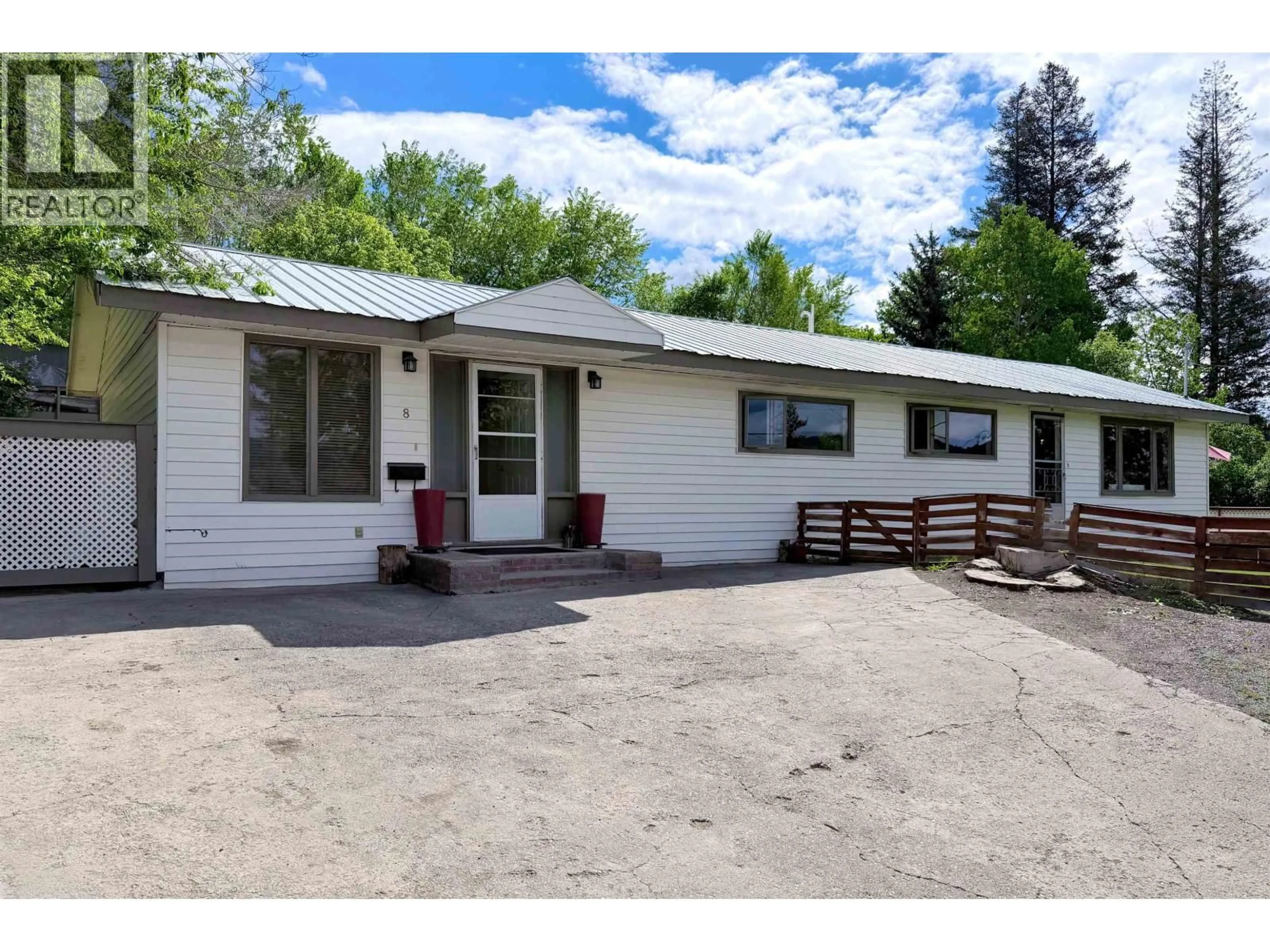 Unknown for 8 WINDMILL CRESCENT, Williams Lake British Columbia V2G1A7