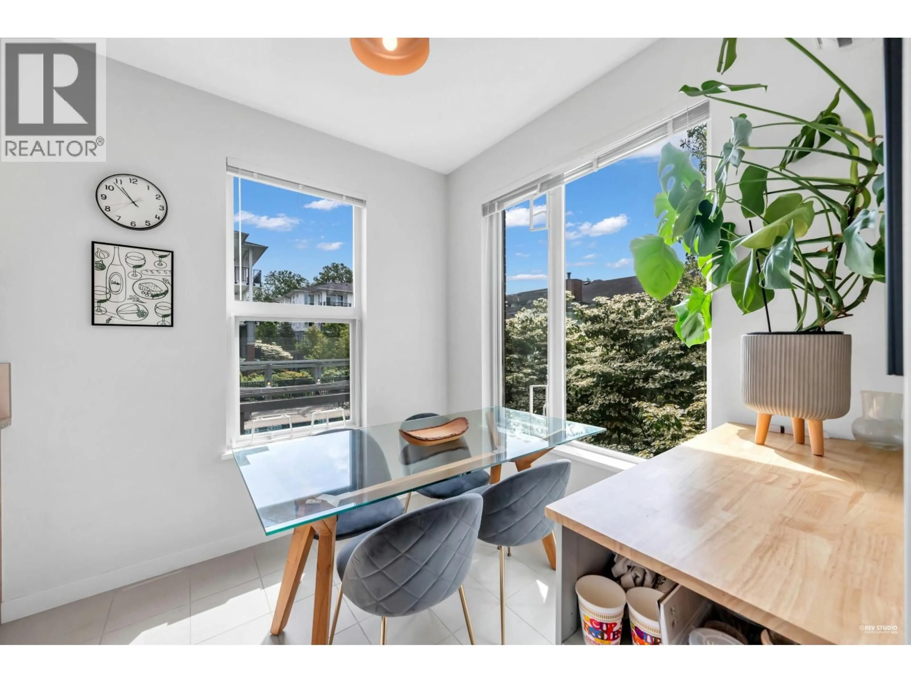 A pic of a room for 218 - 9388 MCKIM WAY, Richmond British Columbia V6X0J7