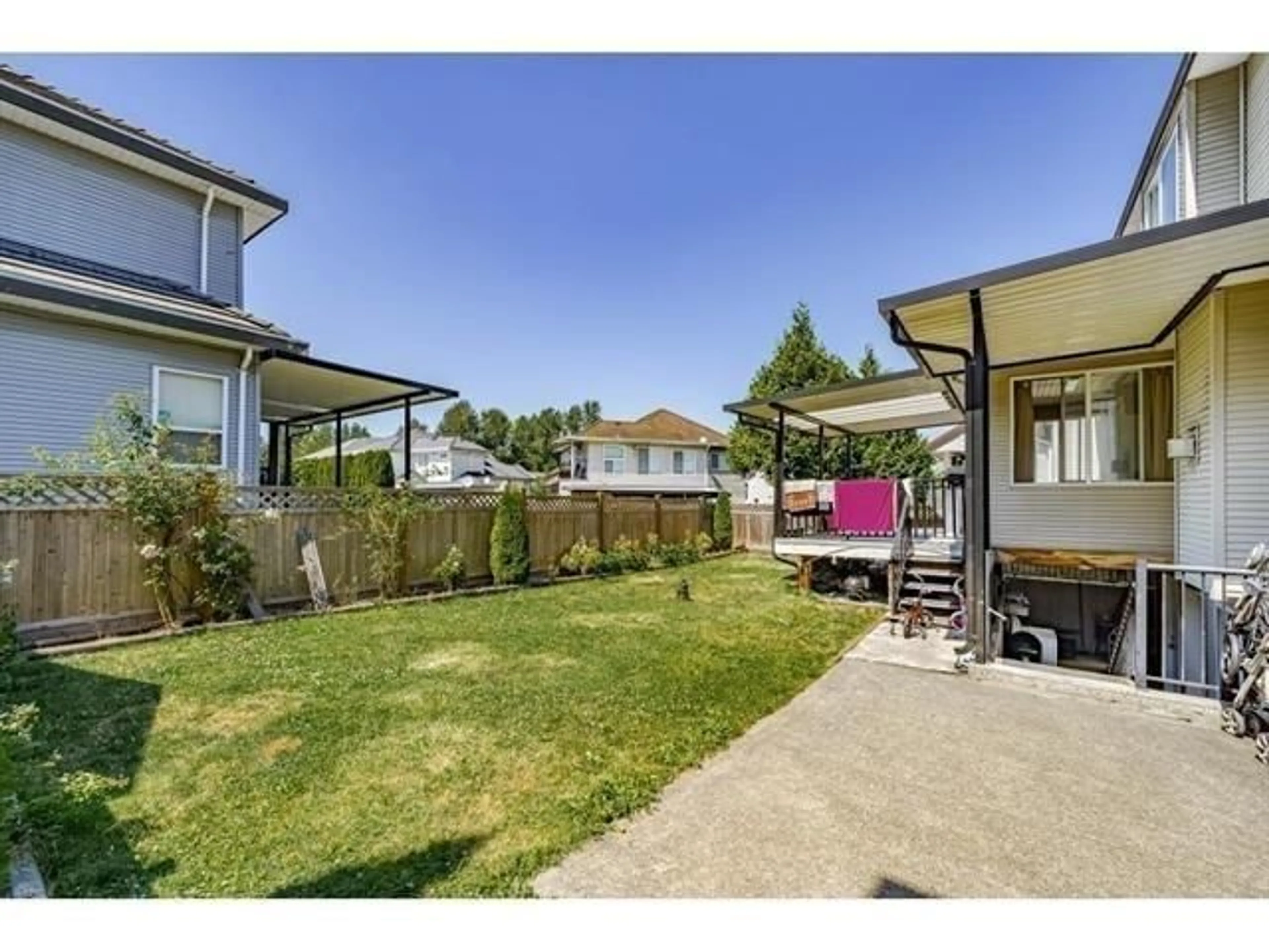 A pic from outside/outdoor area/front of a property/back of a property/a pic from drone, street for 7833 147A STREET, Surrey British Columbia V3S2T8