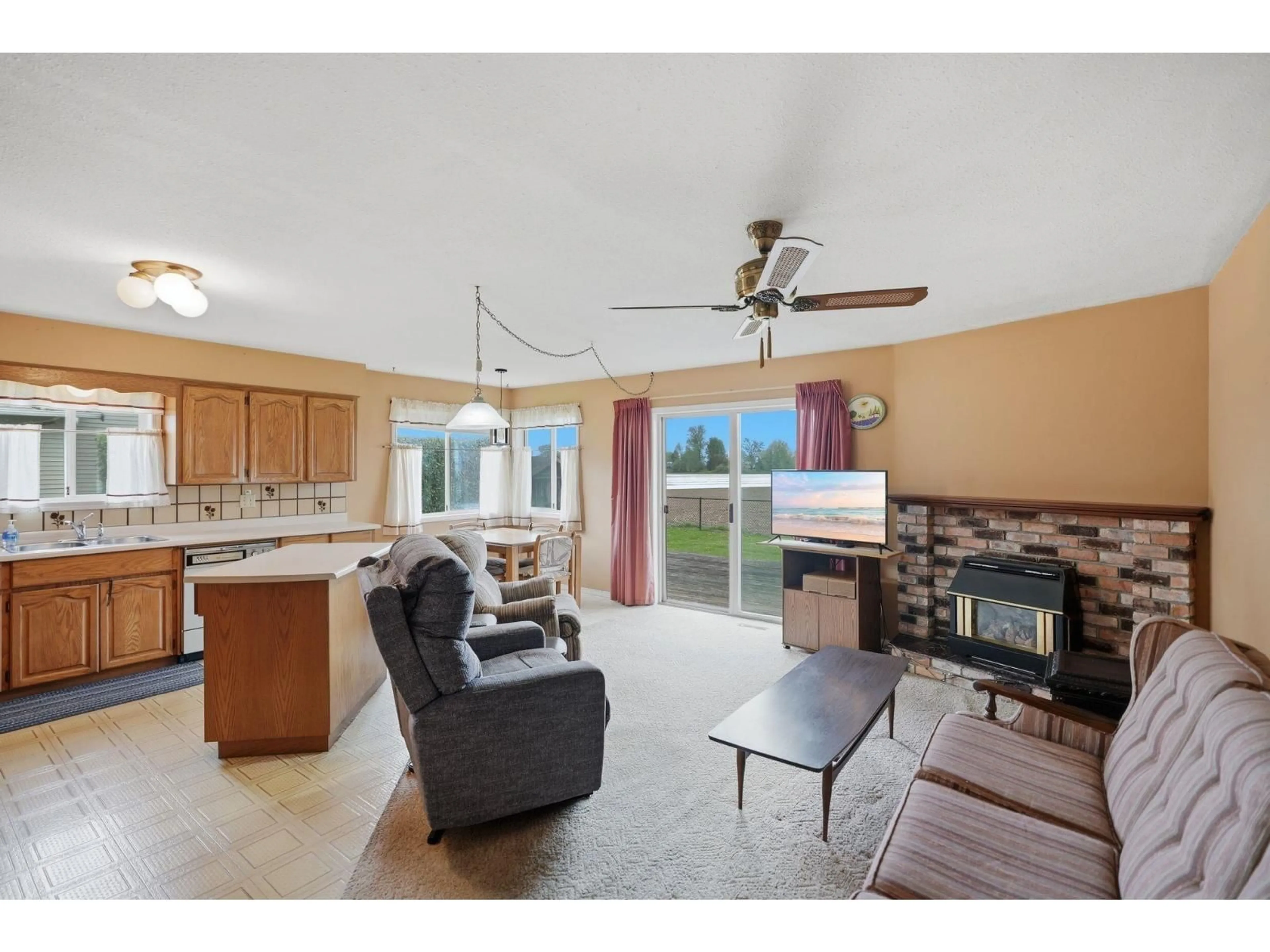 Unknown for 46337 CHRISTINA DRIVE, Chilliwack British Columbia V2R2B5
