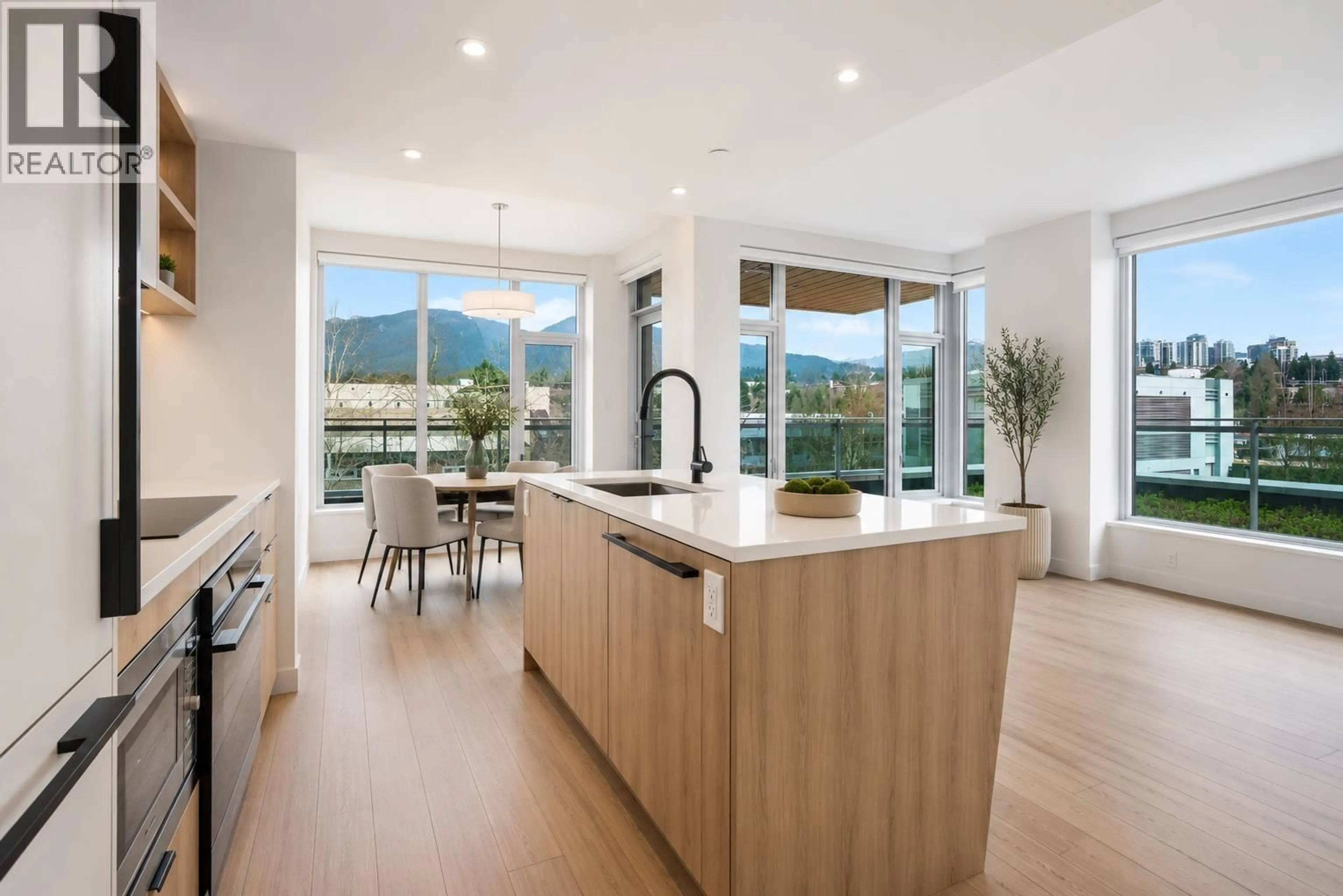 Open concept kitchen, unknown for 312 - 755 HARBOURSIDE DRIVE, North Vancouver British Columbia V7P0G1