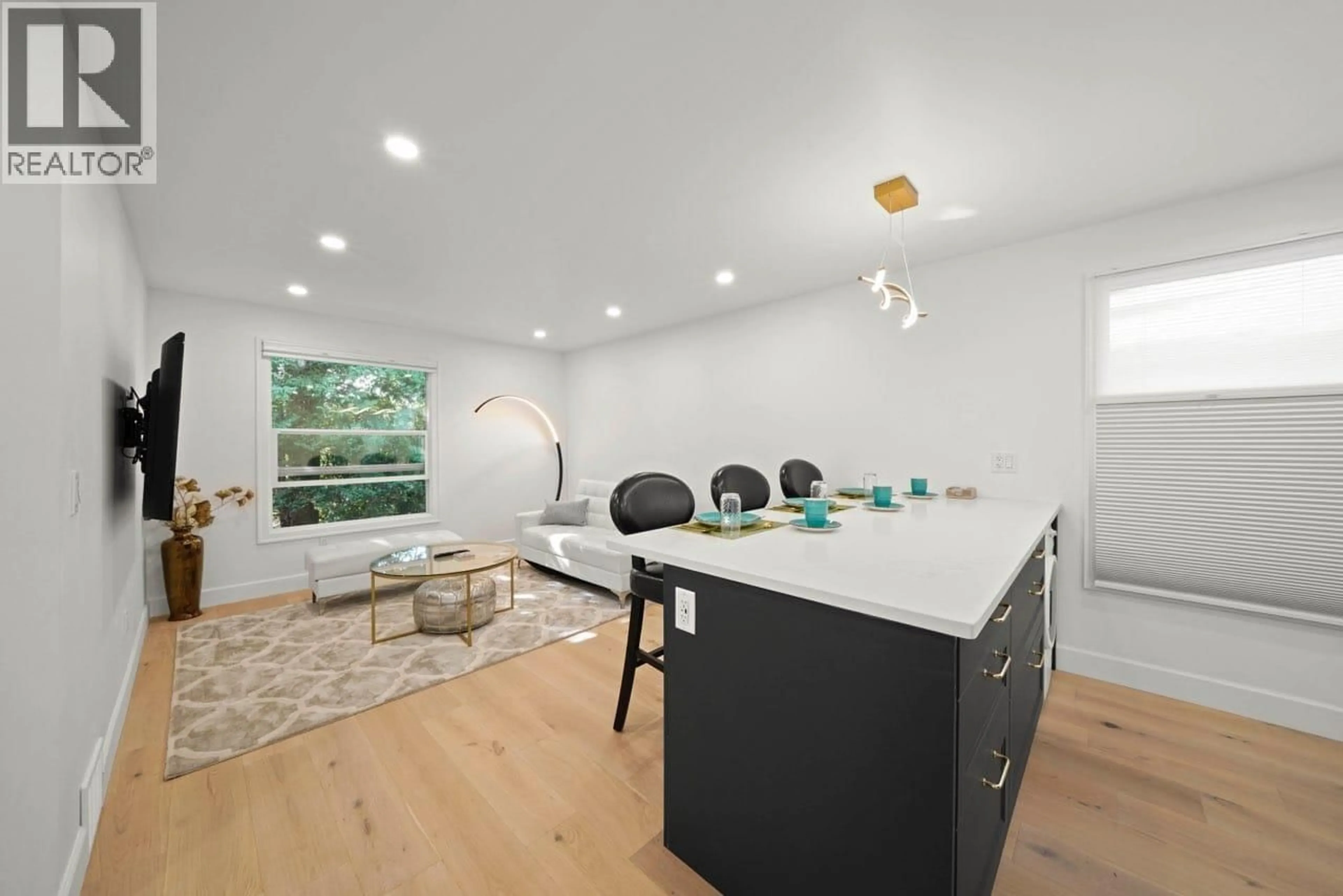 Open concept kitchen, unknown for 1620 MCLEAN DRIVE, Vancouver British Columbia V5L3P3