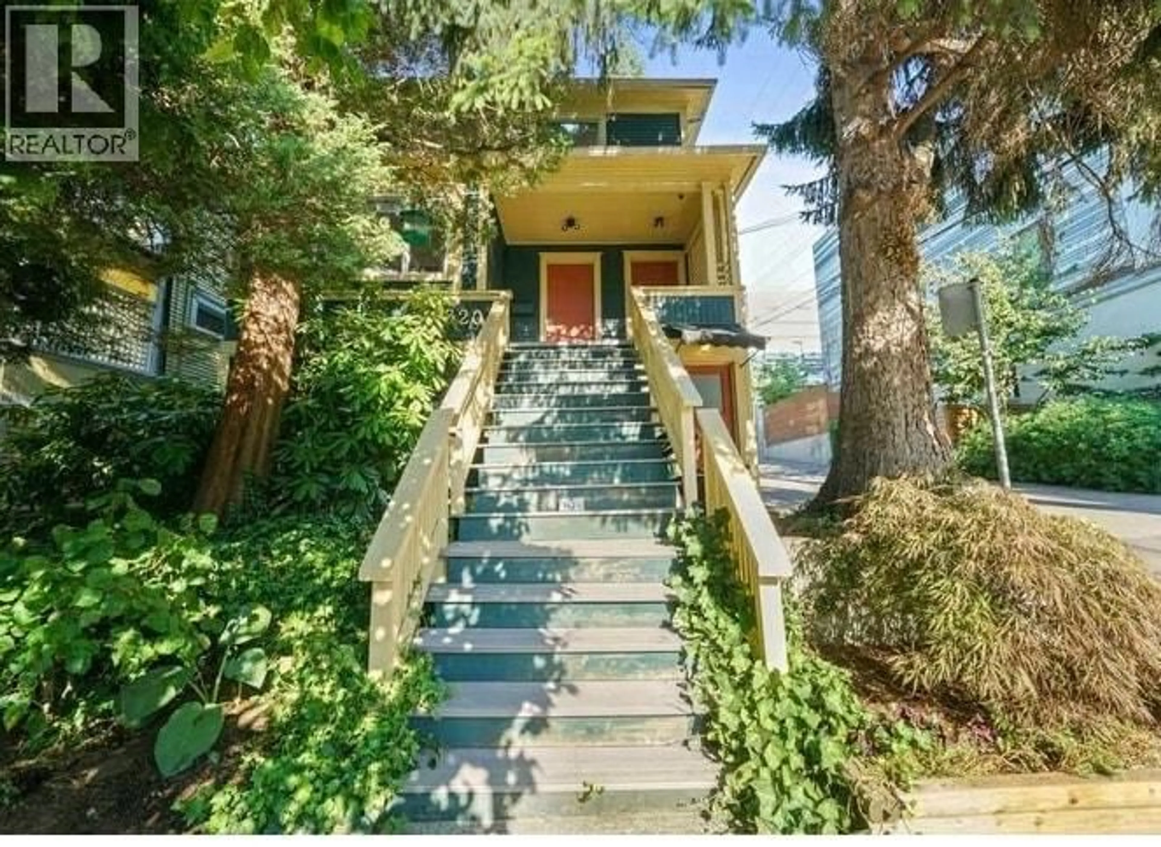 Unknown for 1620 MCLEAN DRIVE, Vancouver British Columbia V5L3P3