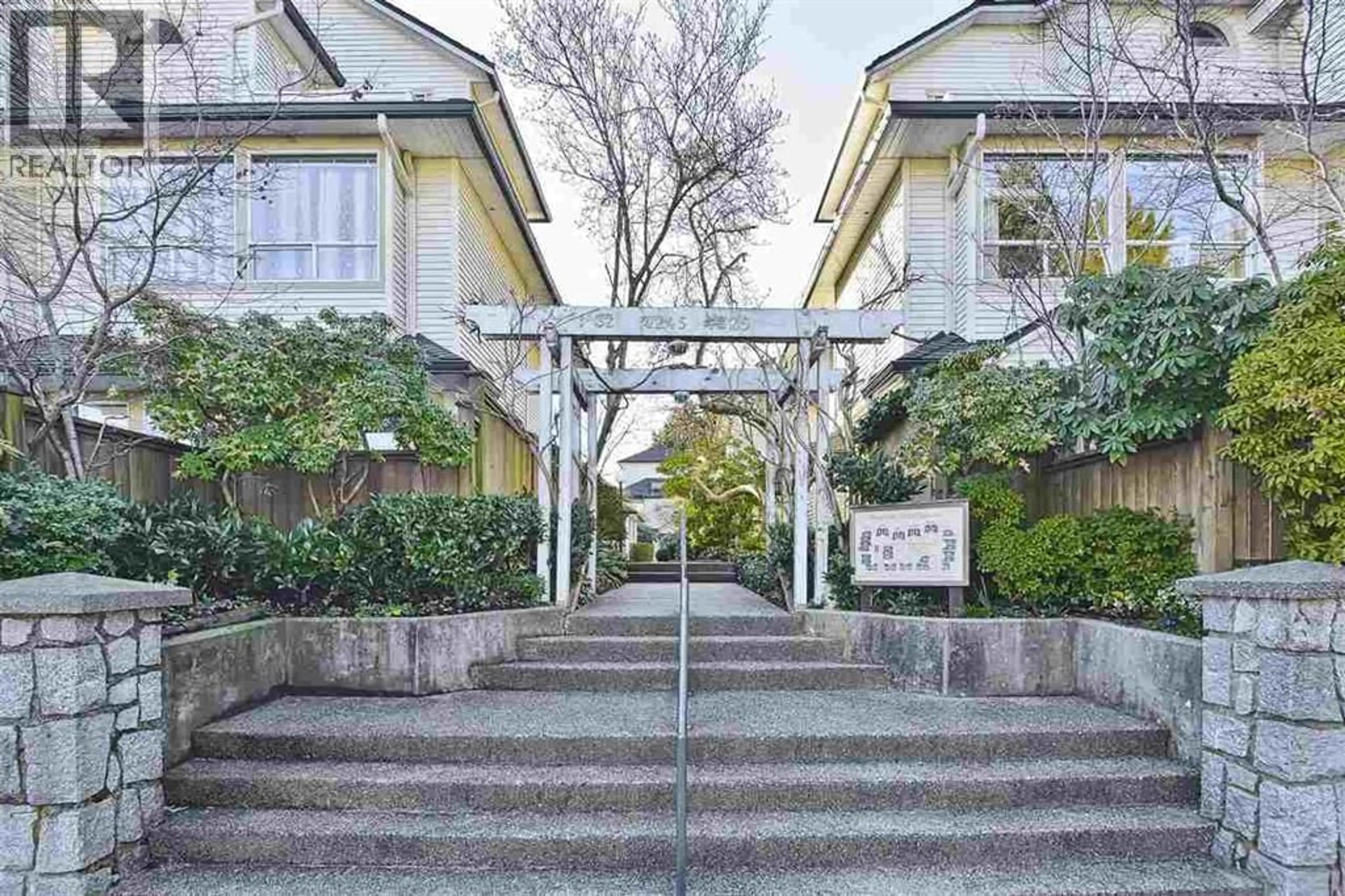 Unknown for 28 - 4311 SOPHIA STREET, Vancouver British Columbia V5V3V6