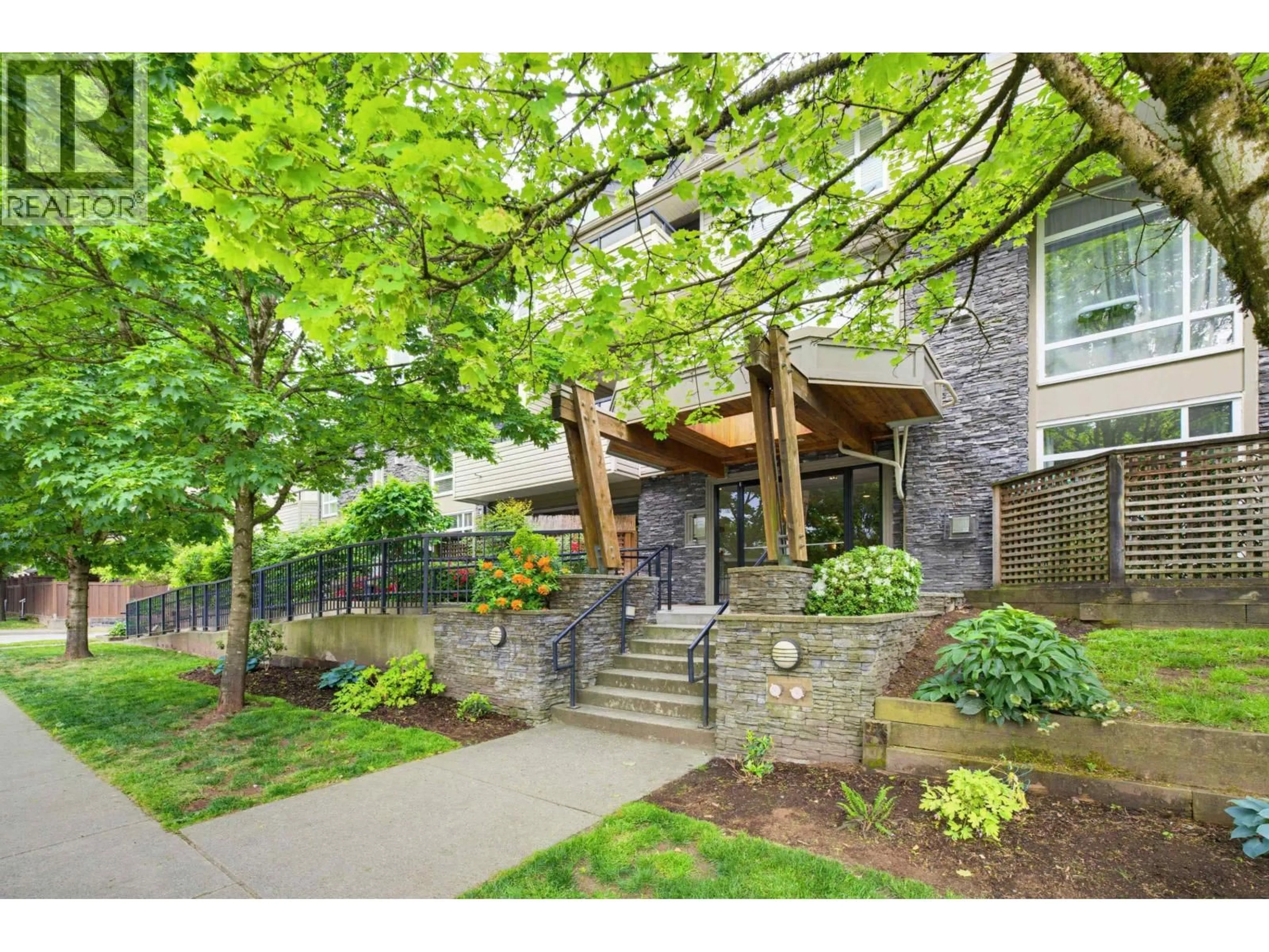 Patio, street for 205 - 3150 VINCENT STREET, Port Coquitlam British Columbia V3B3T1