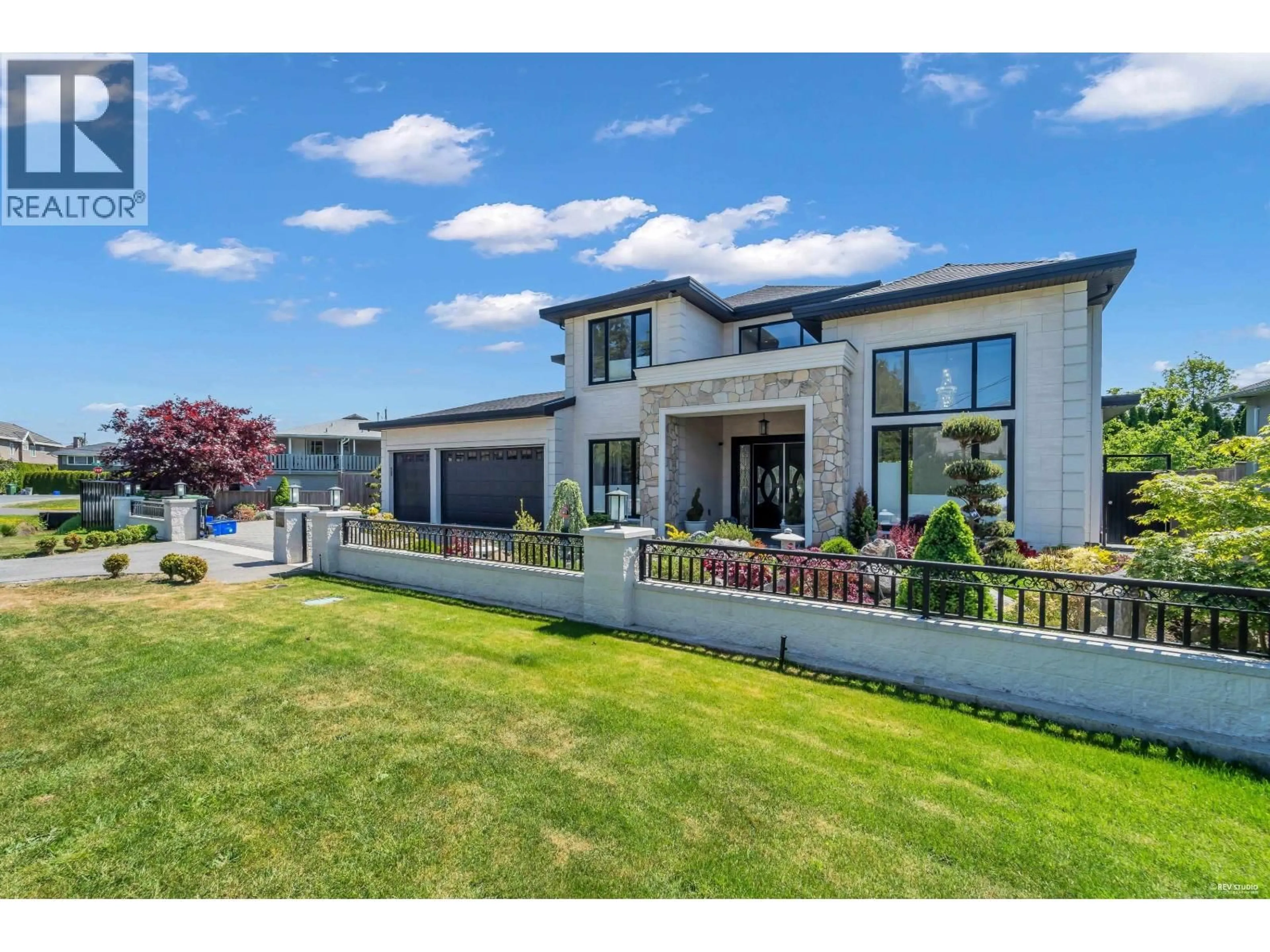 A pic from outside/outdoor area/front of a property/back of a property/a pic from drone, unknown for 8580 CAMDEN CRESCENT, Richmond British Columbia V7C3G4