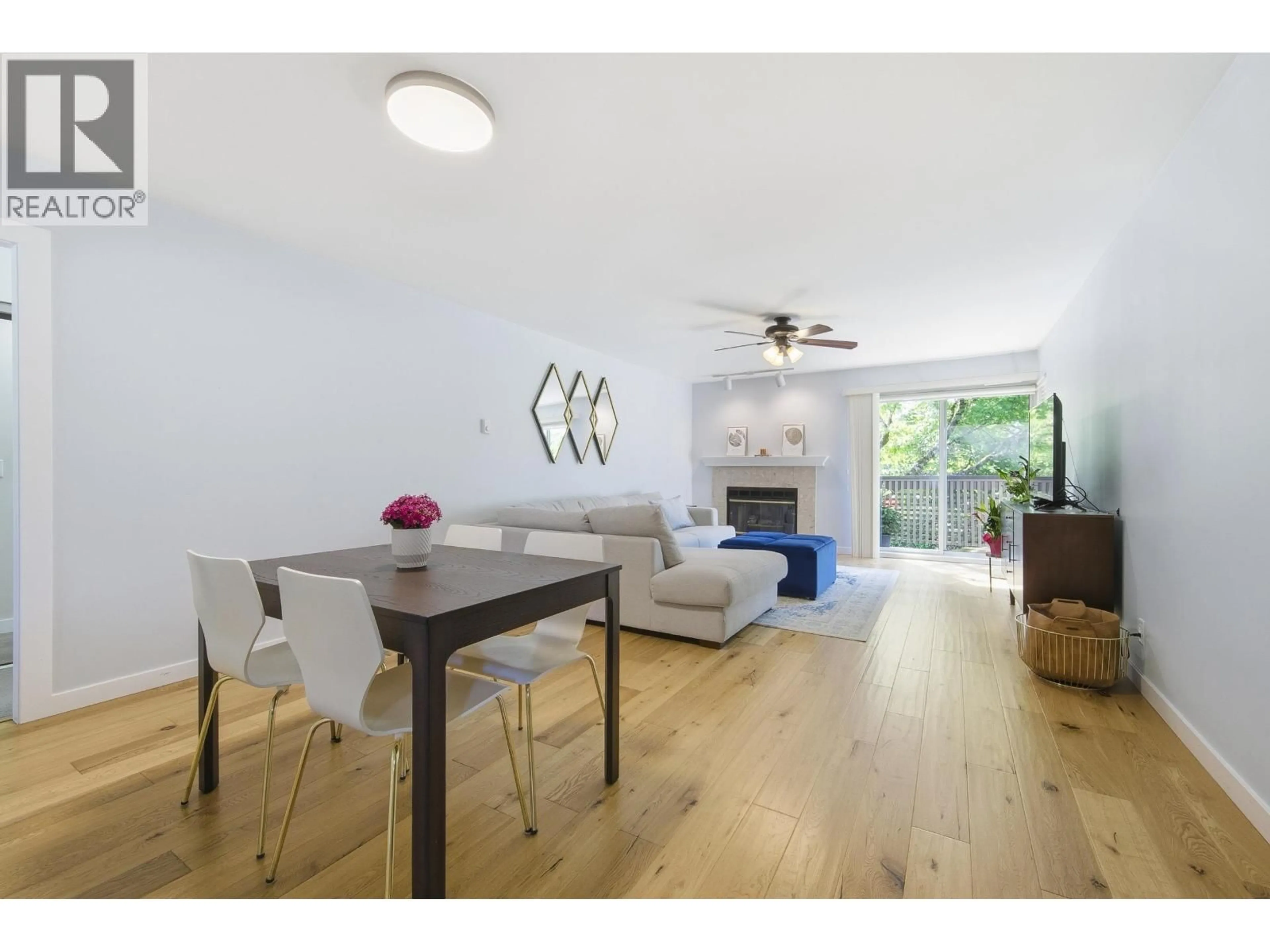 Living room with furniture, wood/laminate floor for 836 ROCHE POINT DRIVE, North Vancouver British Columbia V7H2T9
