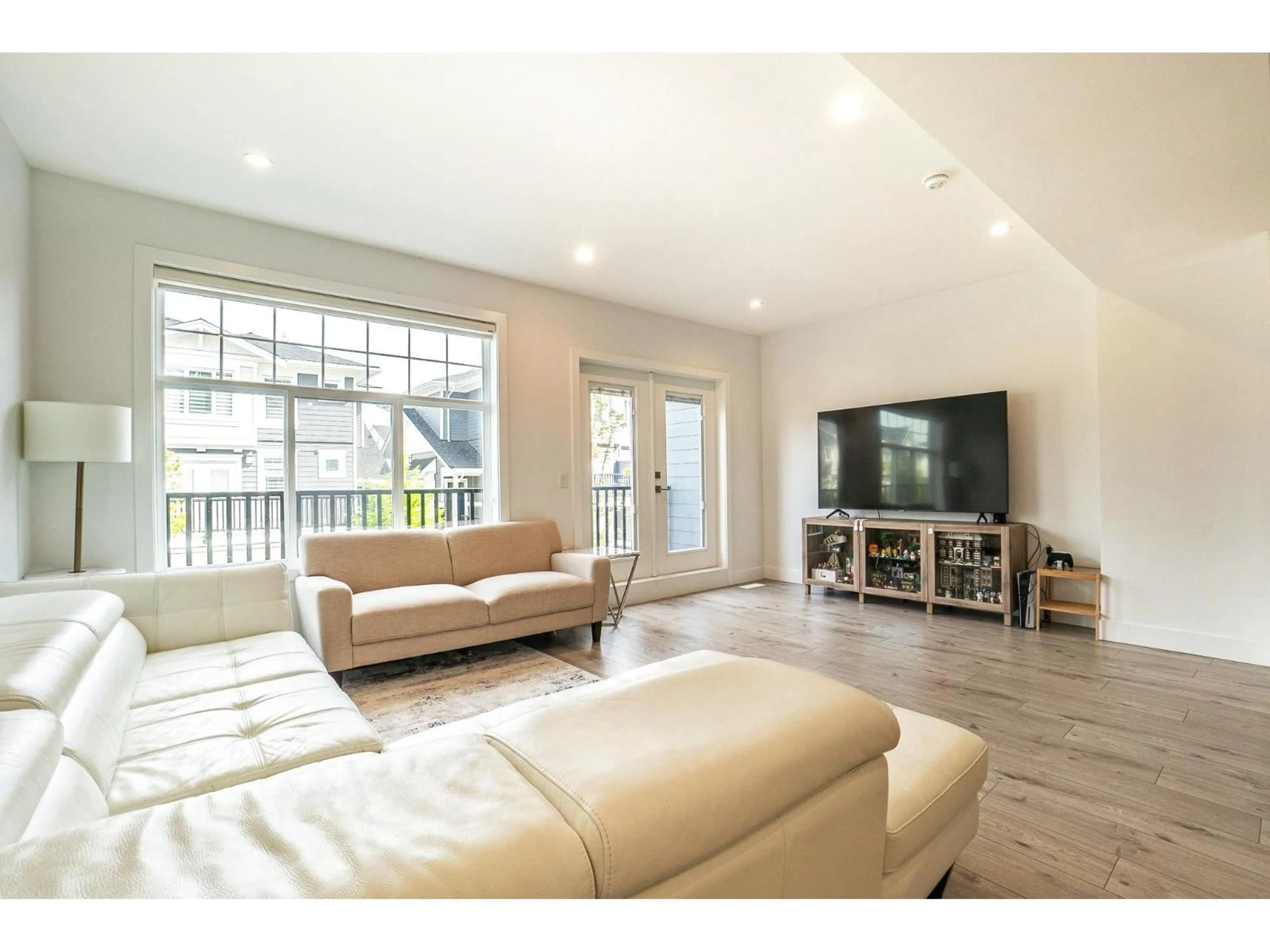 Living room with furniture, unknown for 31 - 7167 116 STREET, Delta British Columbia V4E0A6