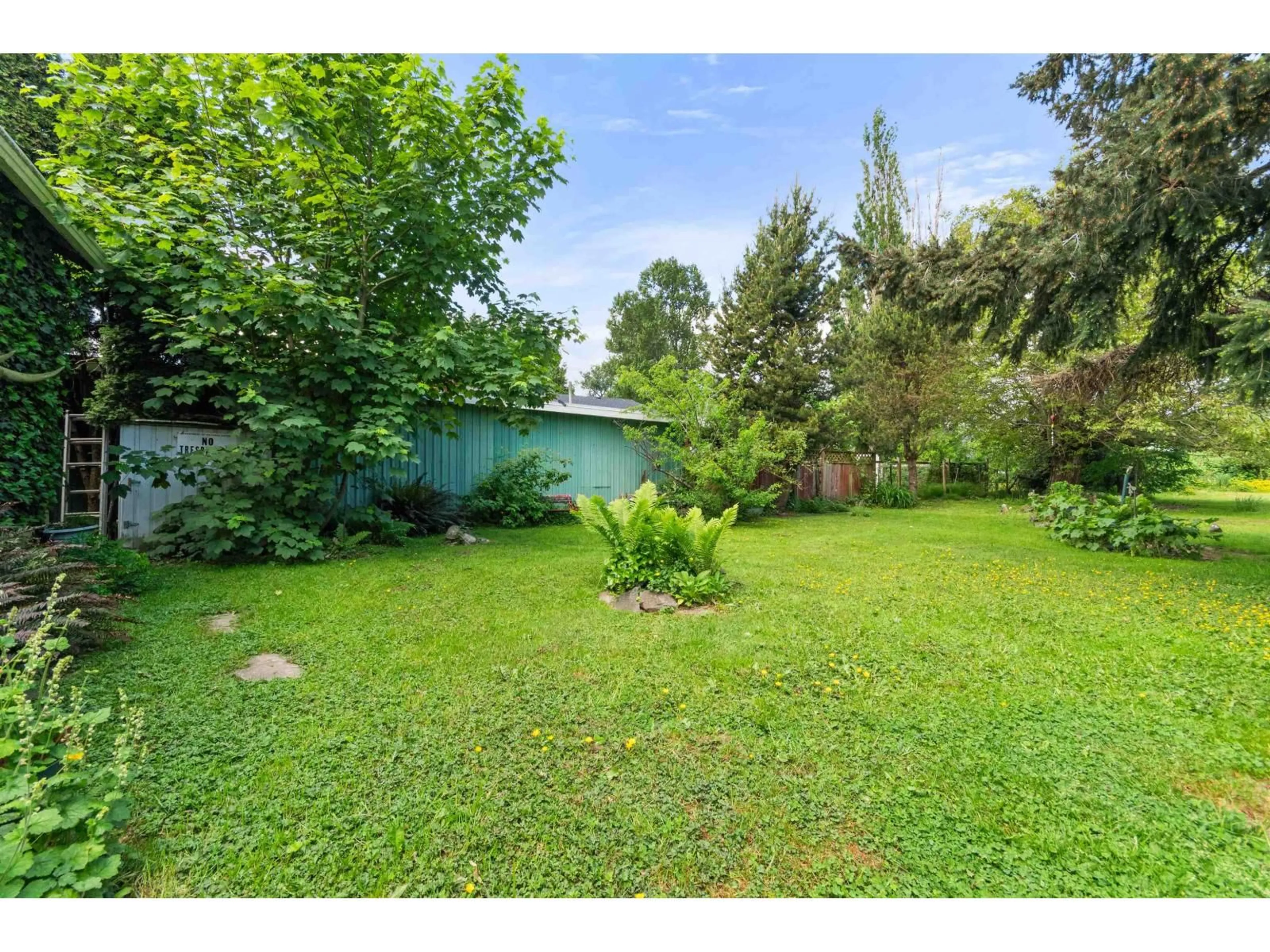 A pic from outside/outdoor area/front of a property/back of a property/a pic from drone, forest/trees view for 41793 YARROW CENTRAL ROAD, Yarrow British Columbia V2R5G3
