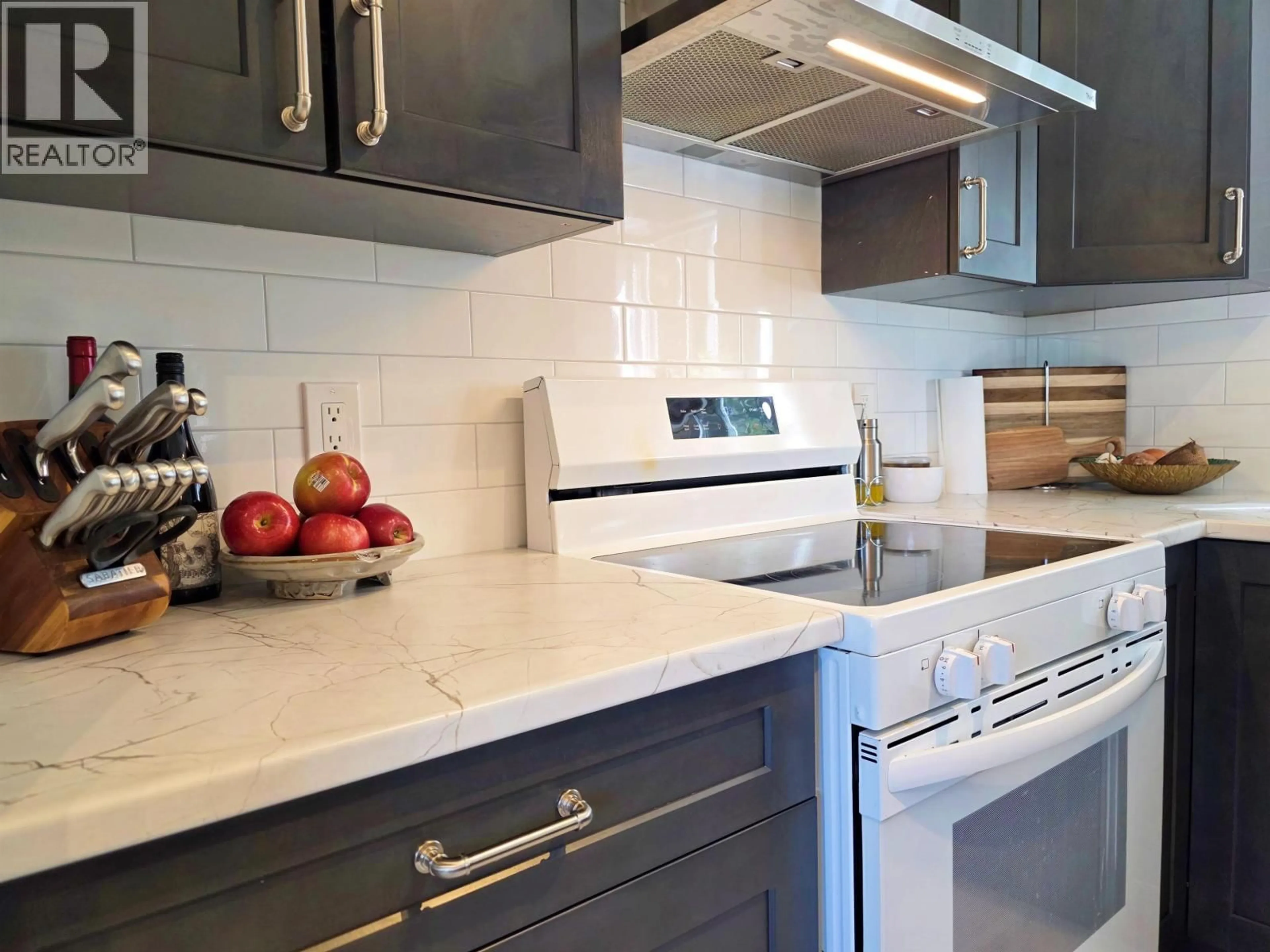 Contemporary kitchen, ceramic/tile floor for 1286 BASS ROAD, Quesnel British Columbia V2J3W5