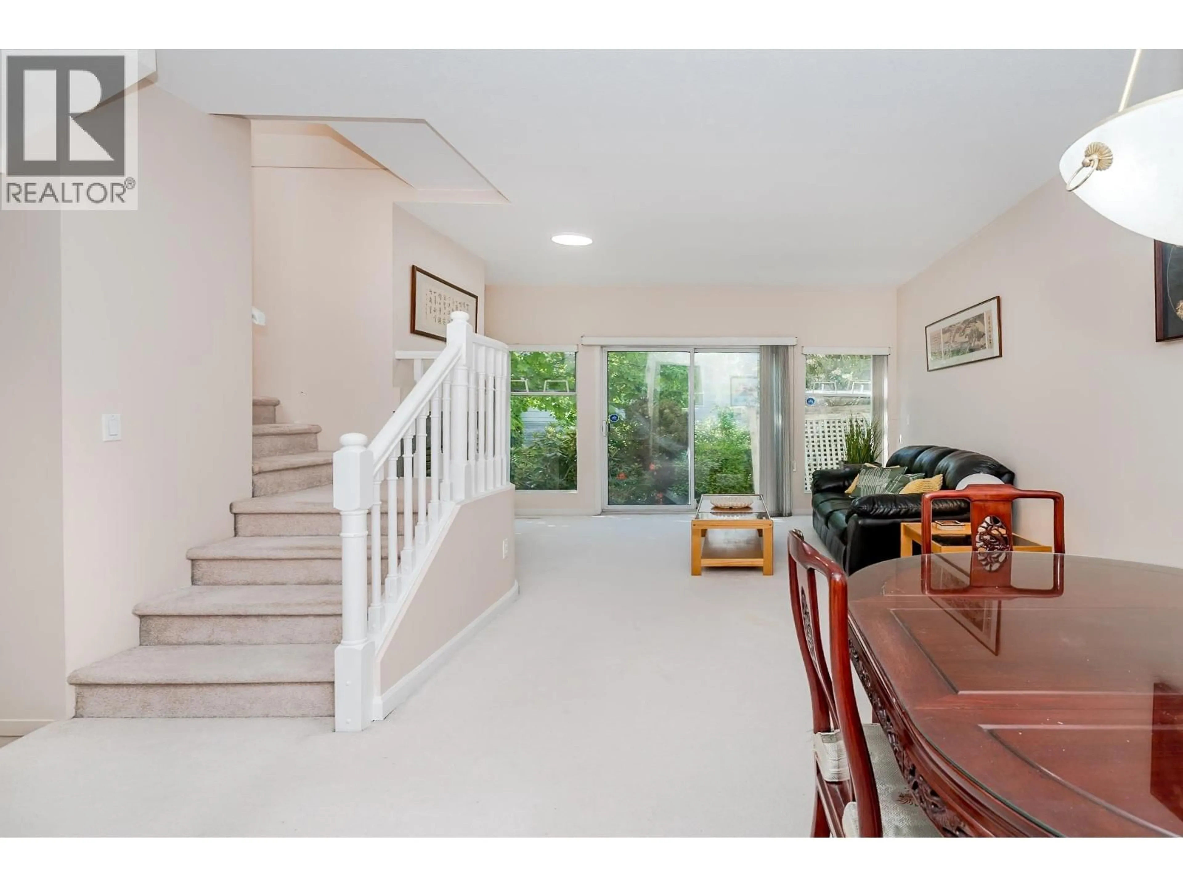Indoor foyer for 11 - 8300 JONES ROAD, Richmond British Columbia V6Y1L6
