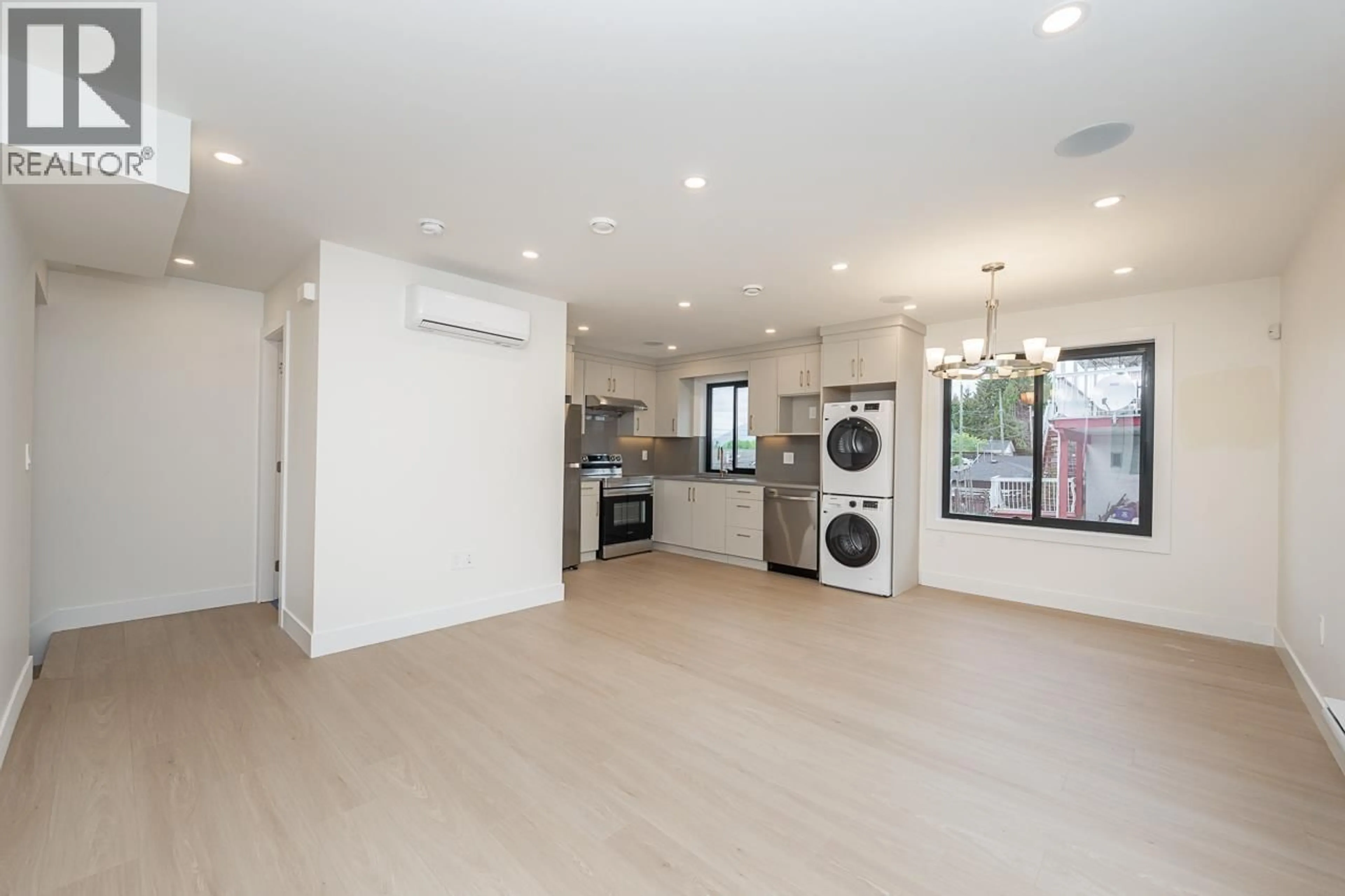 Unknown for 3 - 4875 ALBERT STREET, Burnaby British Columbia V5C2H4