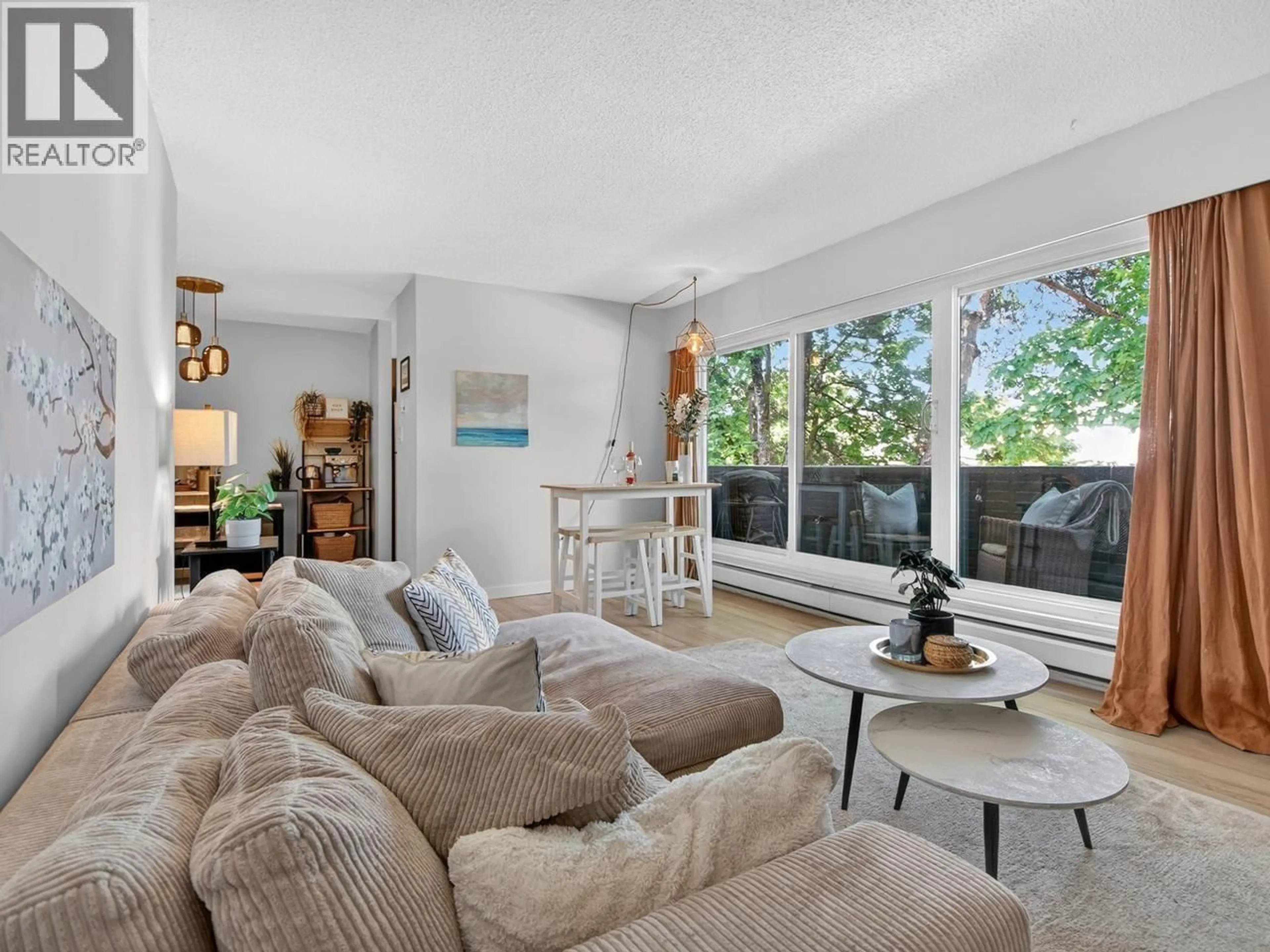 Living room with furniture, unknown for 304 - 391 7TH AVENUE, Vancouver British Columbia V5T4H1