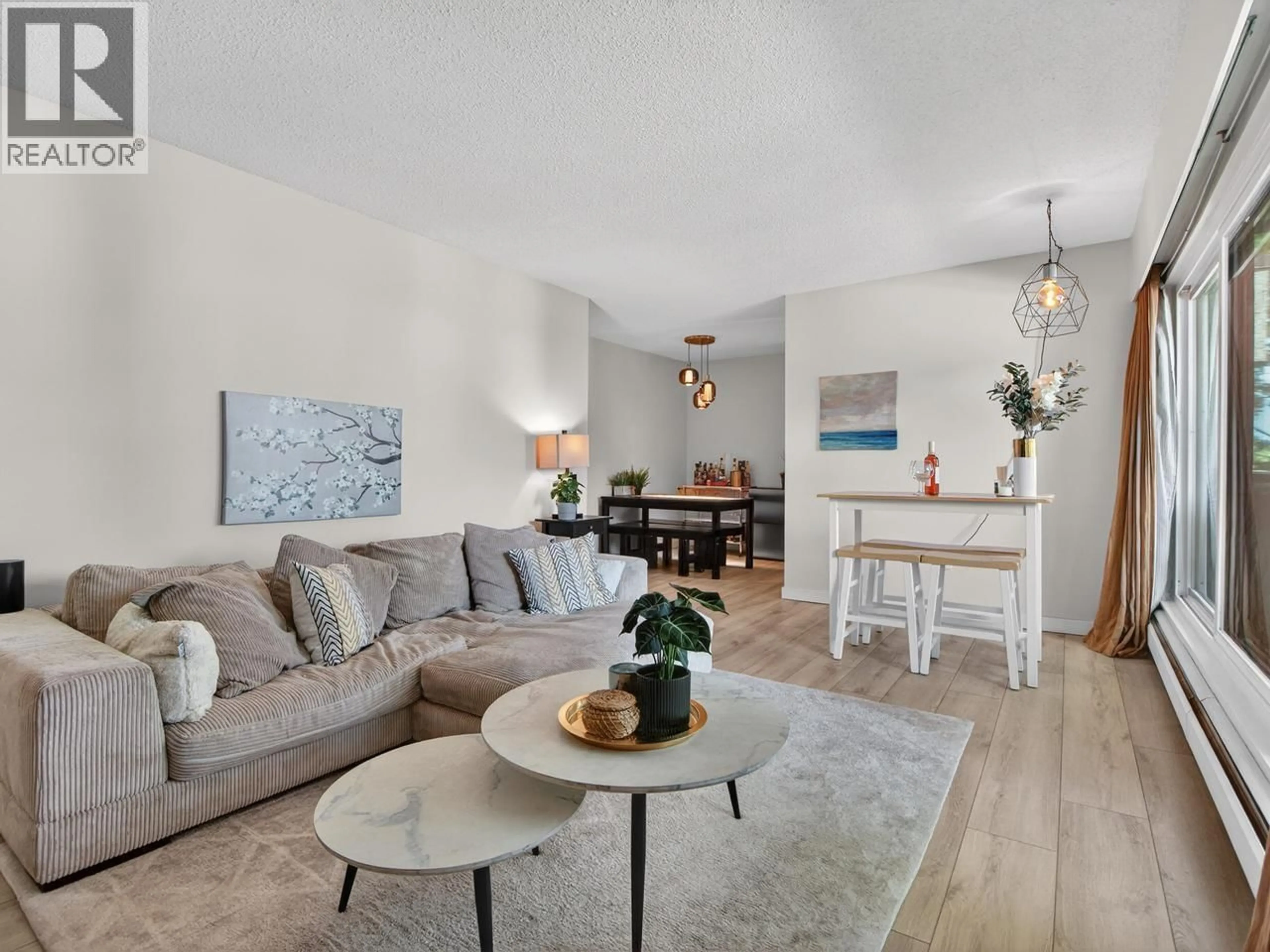 Living room with furniture, unknown for 304 - 391 7TH AVENUE, Vancouver British Columbia V5T4H1