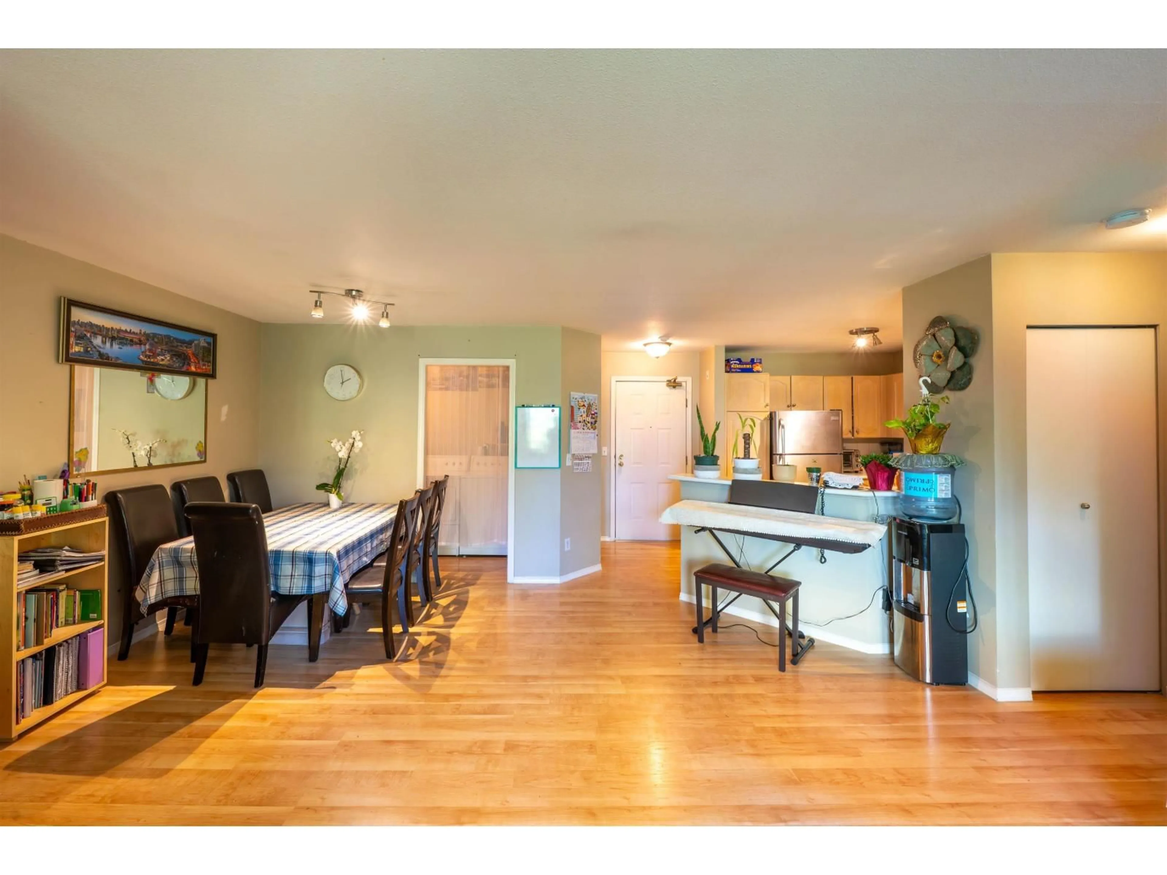 Unknown for 304 - 10756 138 STREET, Surrey British Columbia V3T4K5
