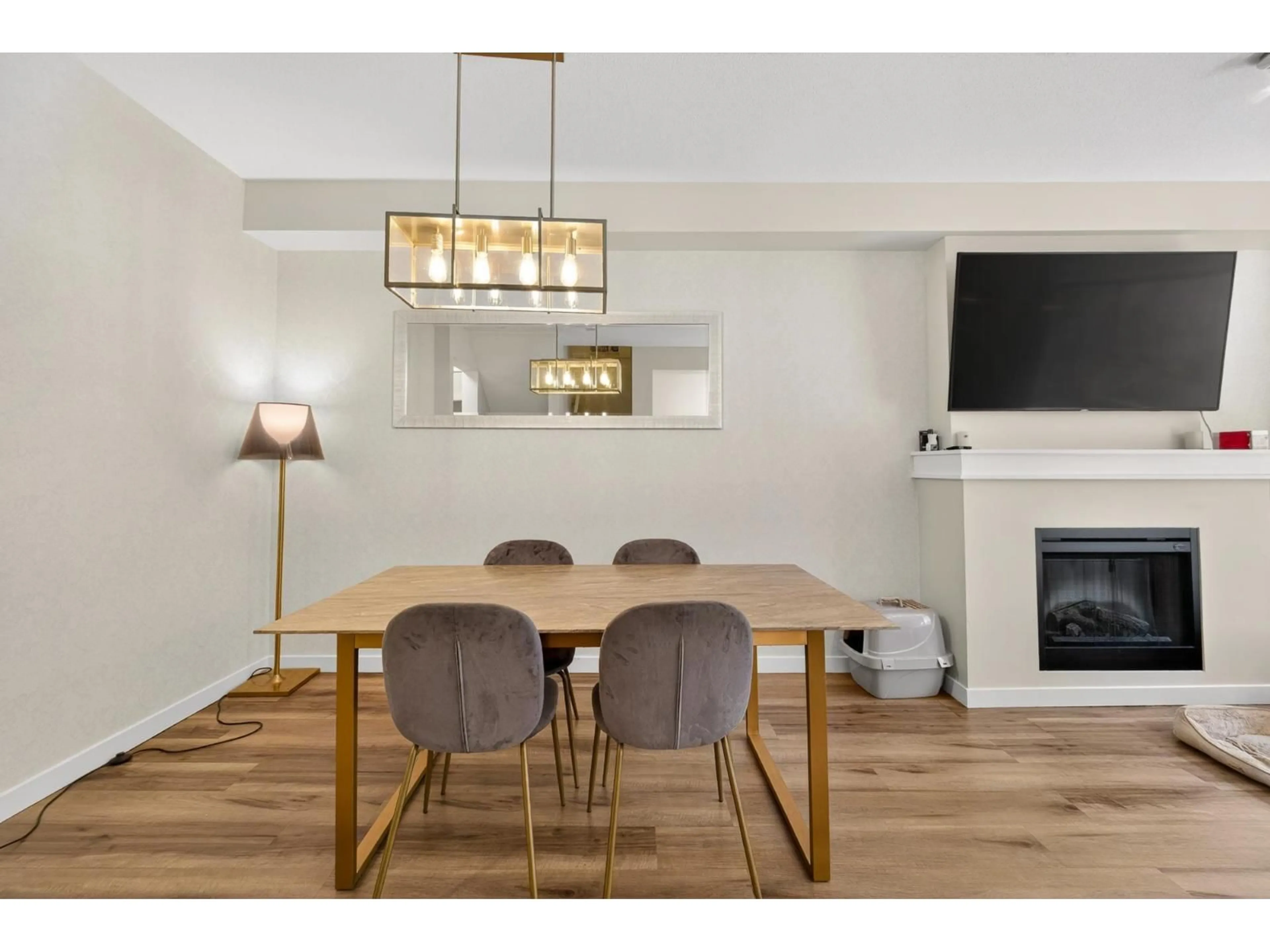 Dining room, wood/laminate floor for 96 - 2738 158 STREET, Surrey British Columbia V3Z3K3