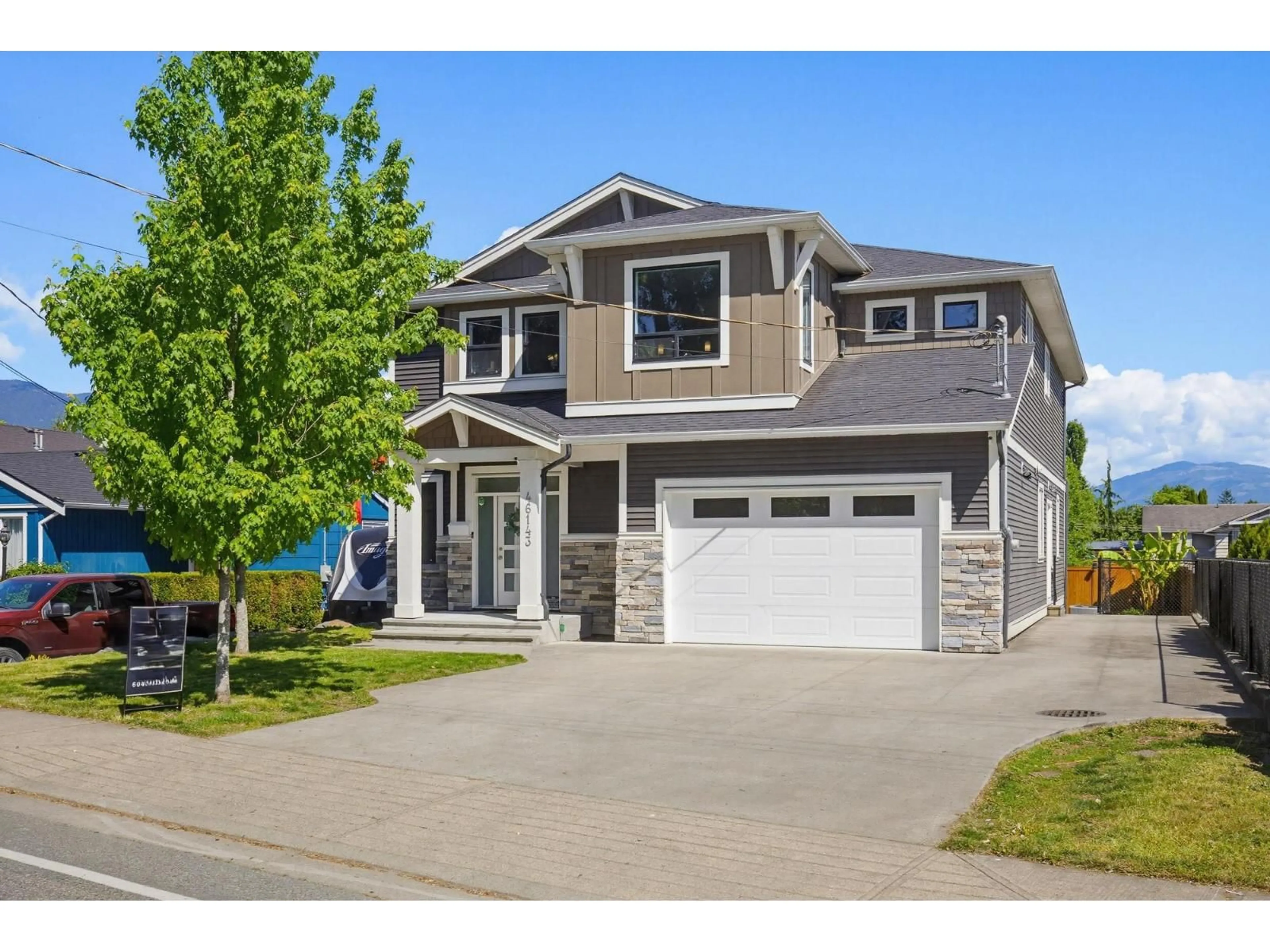 Home with vinyl exterior material, street for 46143 HOPE RIVER ROAD, Chilliwack British Columbia V2P3P1