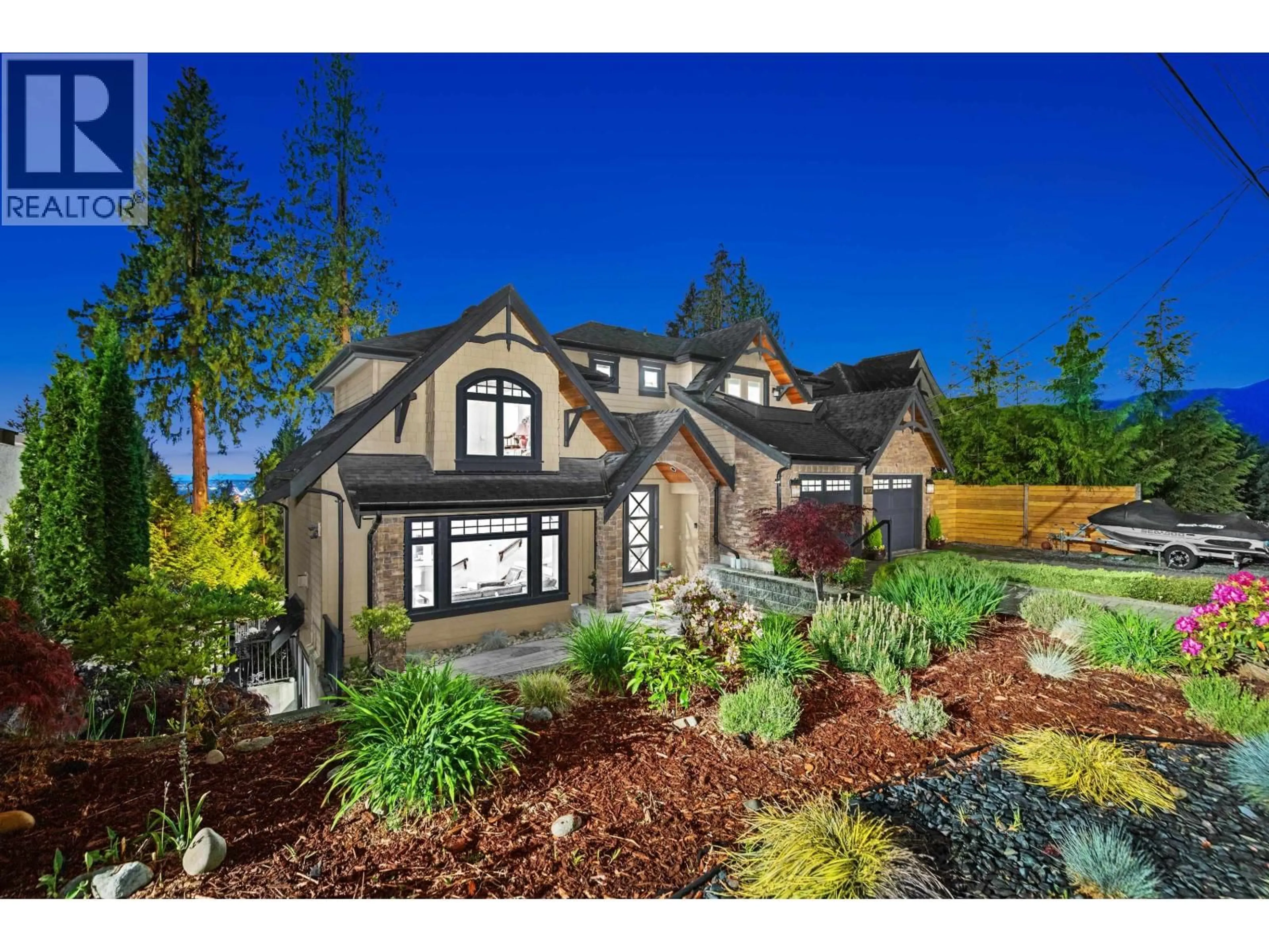Unknown for 673 SYLVAN AVENUE, North Vancouver British Columbia V7R2E8
