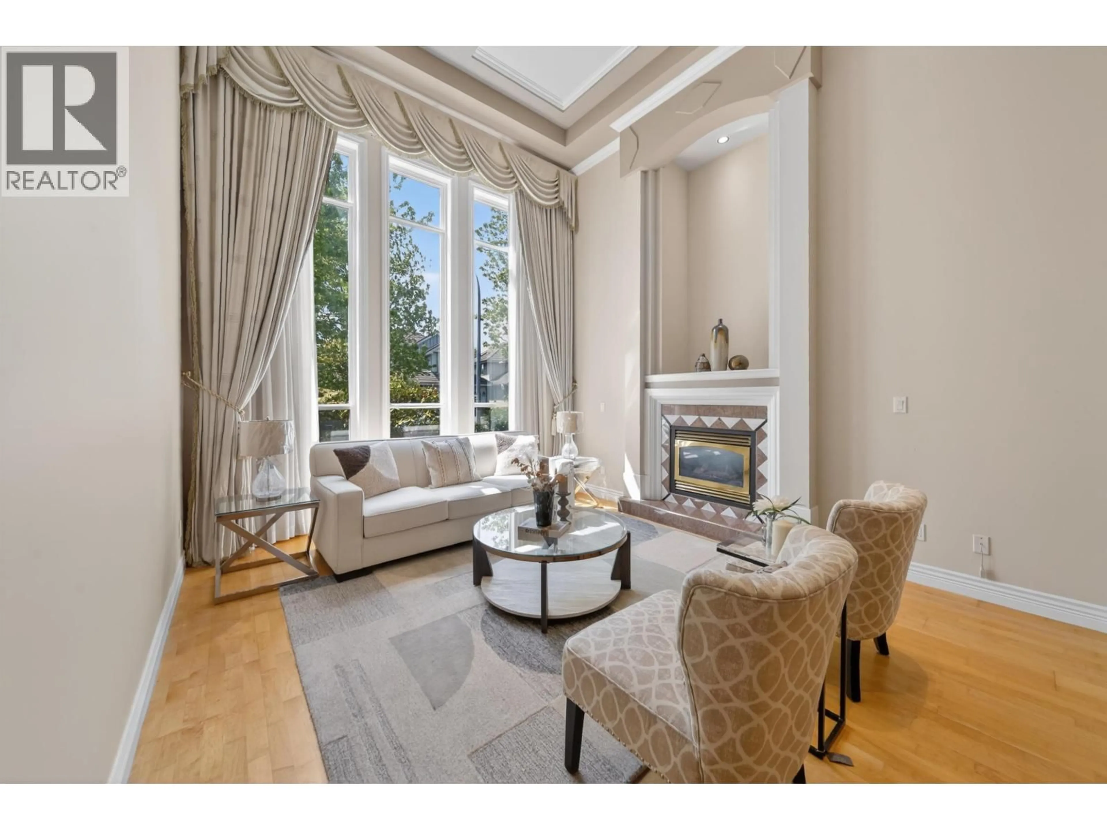 Living room with furniture, unknown for 3431 TOLMIE AVENUE, Richmond British Columbia V7C5P8