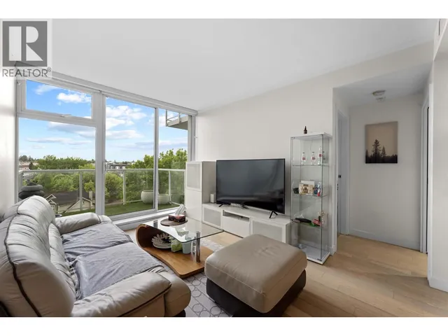806 - 2221 30TH AVENUE, Vancouver 4