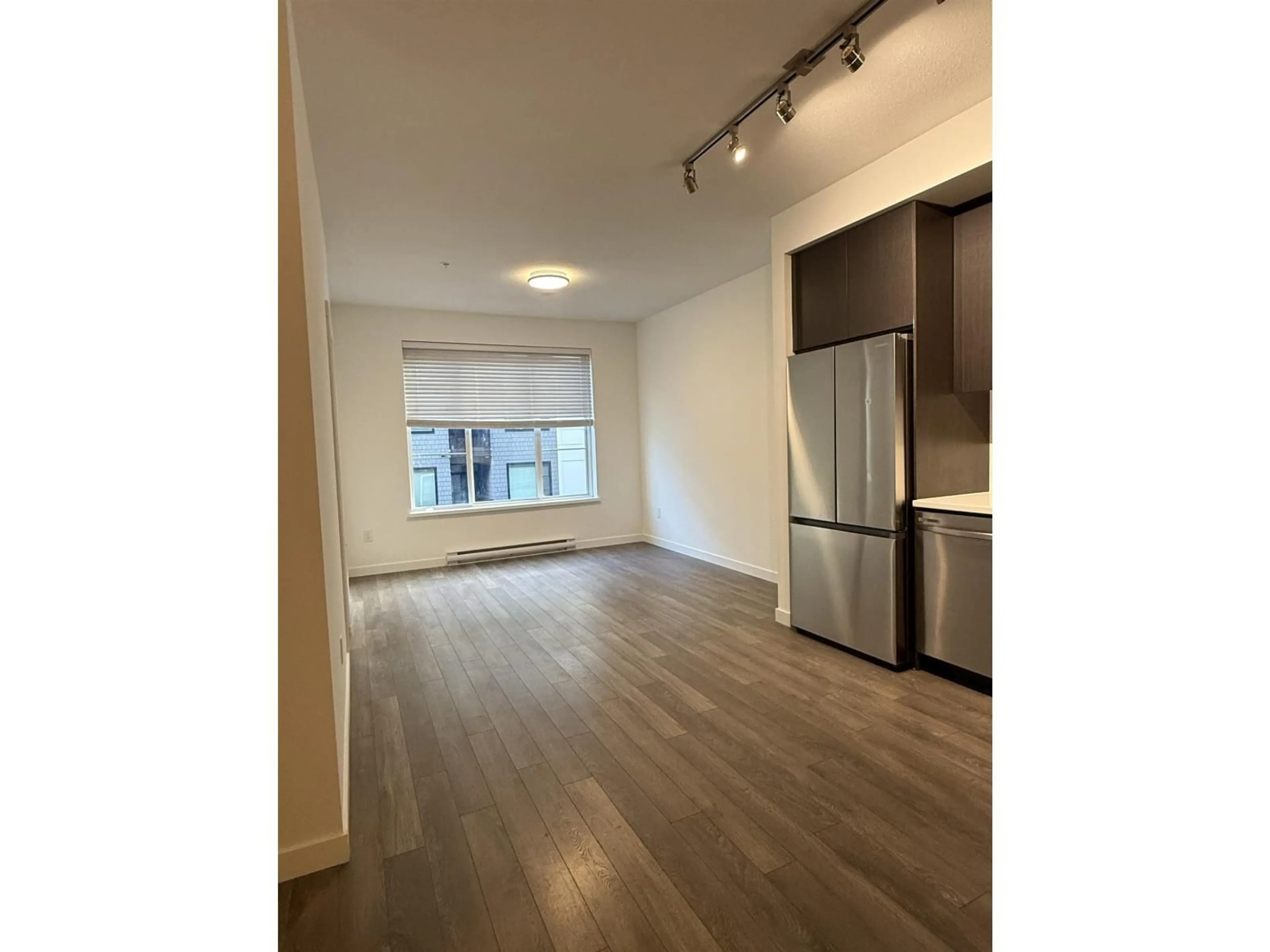 A pic of a room for 313 - 15858 FRASER HIGHWAY, Surrey British Columbia V4N6X4