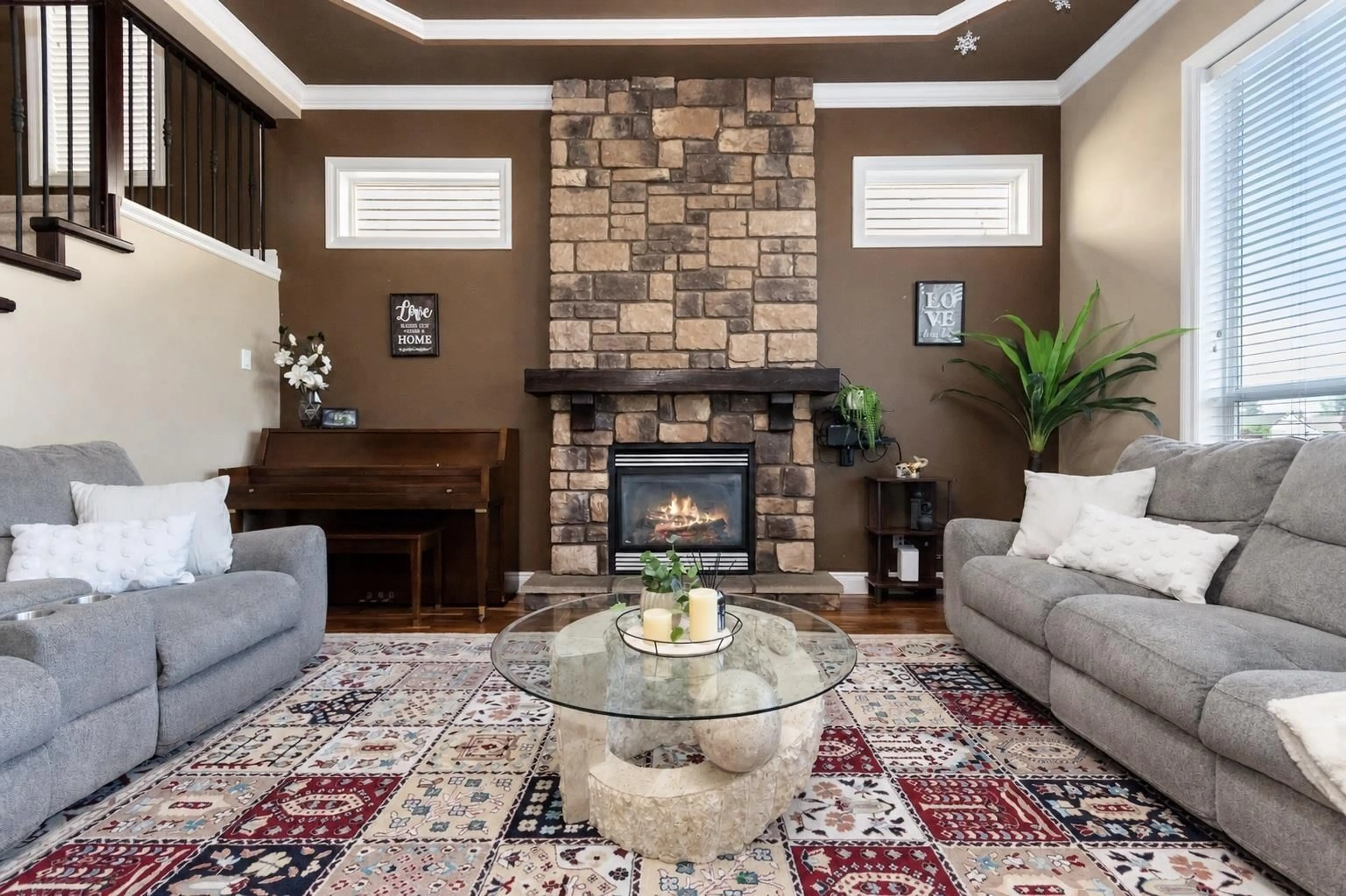 Living room with furniture, unknown for 6556 LAVENDER PLACE, Chilliwack British Columbia V2R0H5