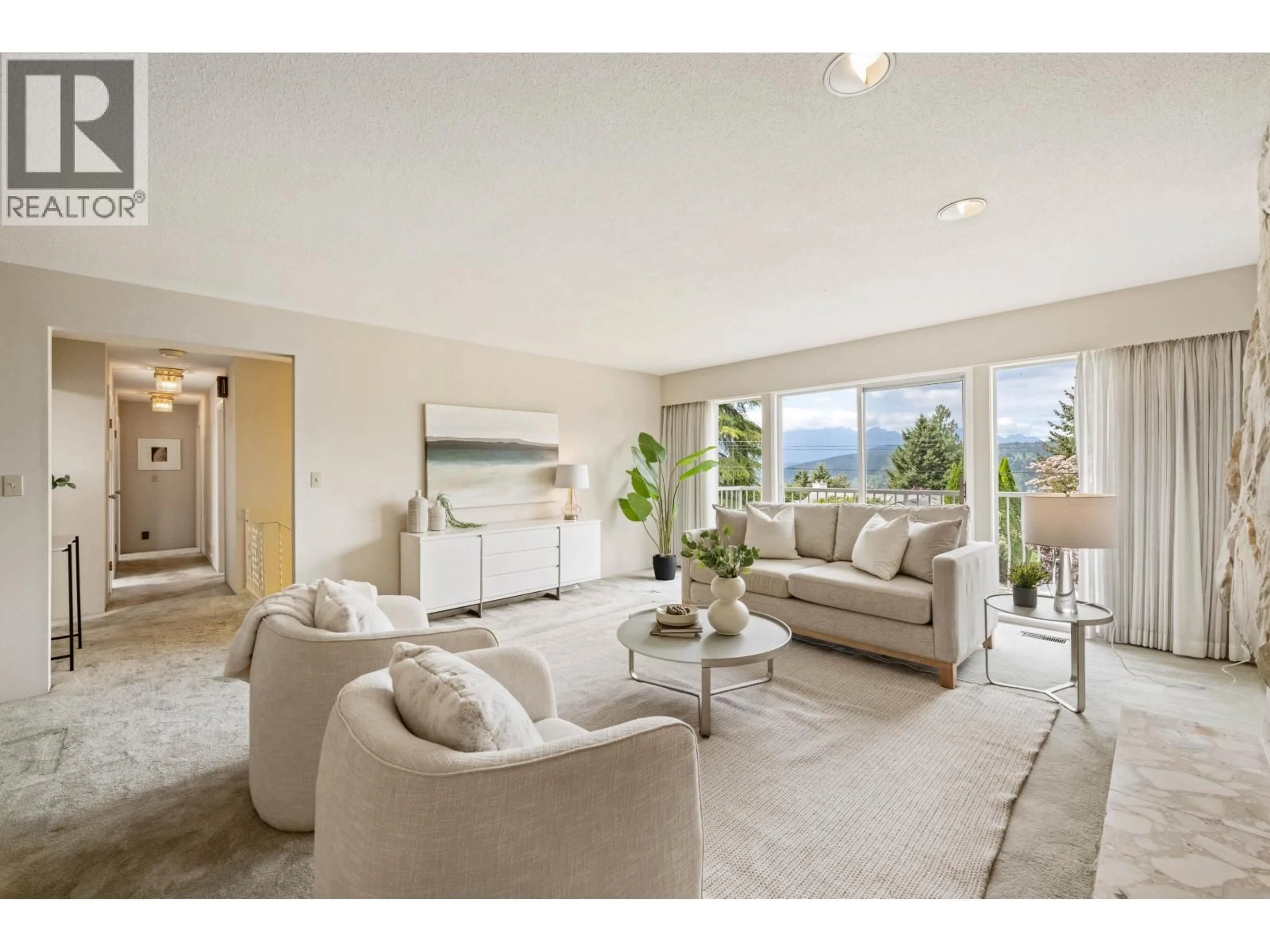 Living room with furniture, unknown for 2322 HURON DRIVE, Coquitlam British Columbia V3J6Y6