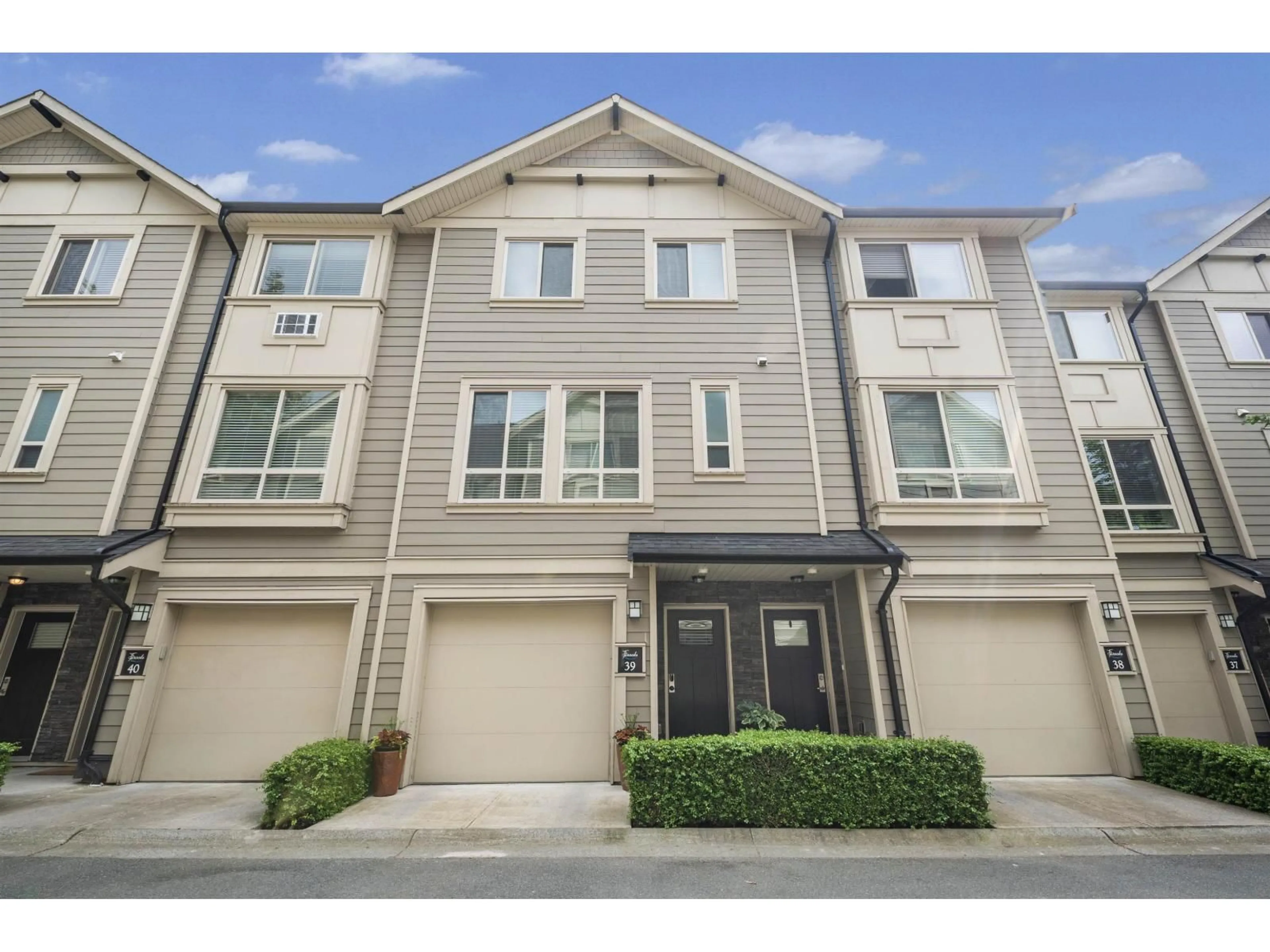 Unknown for 39 - 19913 70 AVENUE, Langley British Columbia V2Y0S9