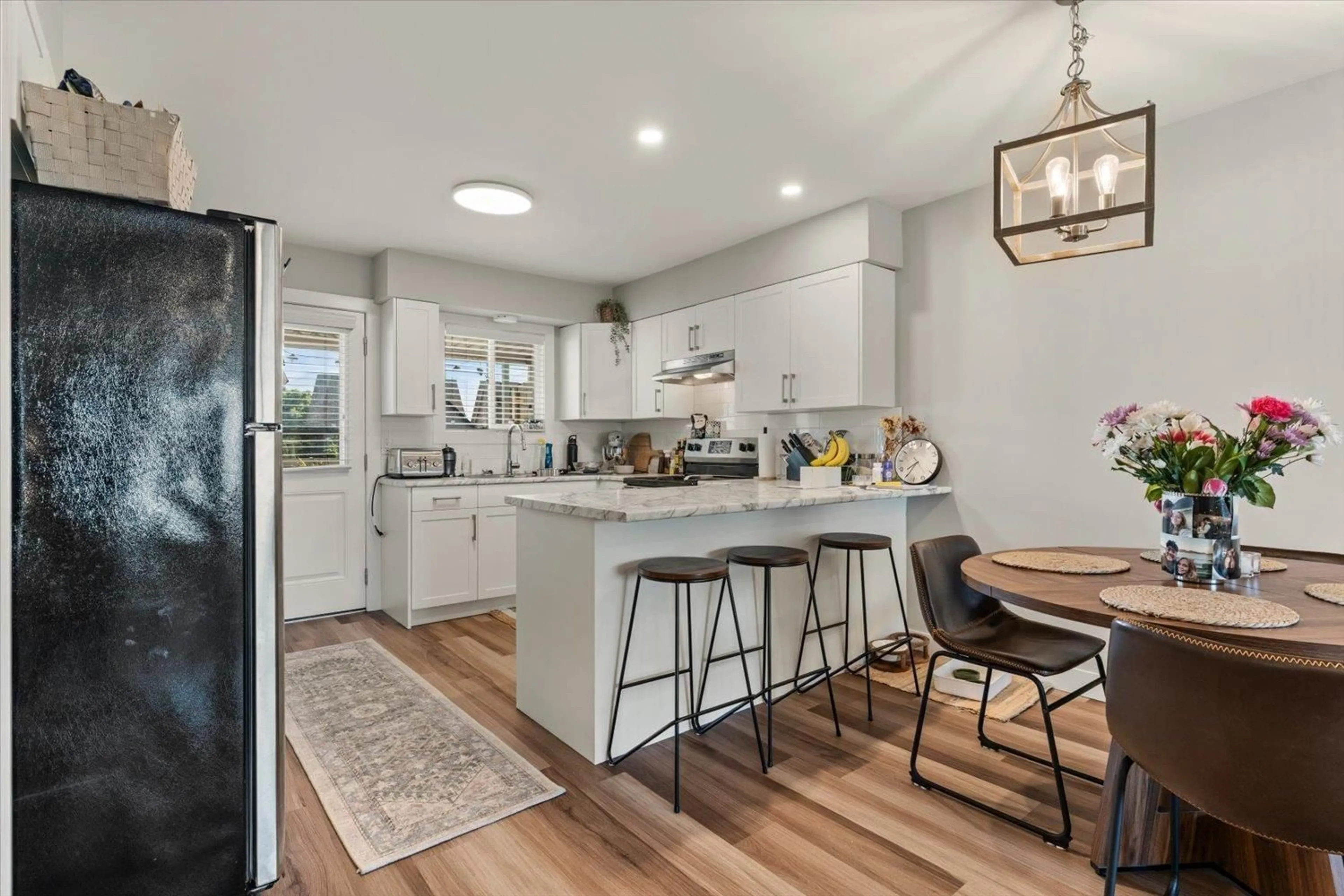 Open concept kitchen, unknown for 46675 ANDREWS AVENUE, Chilliwack British Columbia V2P7A2