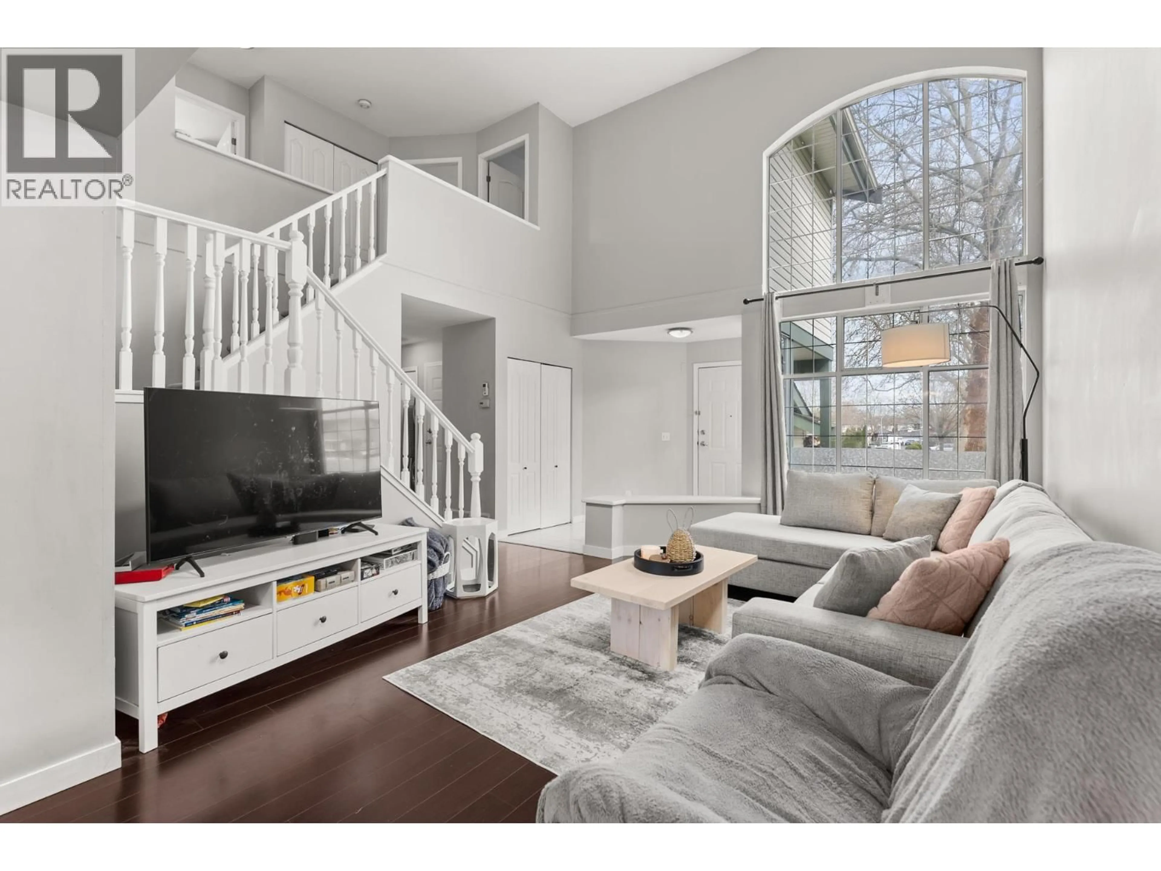 Living room with furniture, unknown for 22260 WILSON AVENUE, Richmond British Columbia V6V2P6