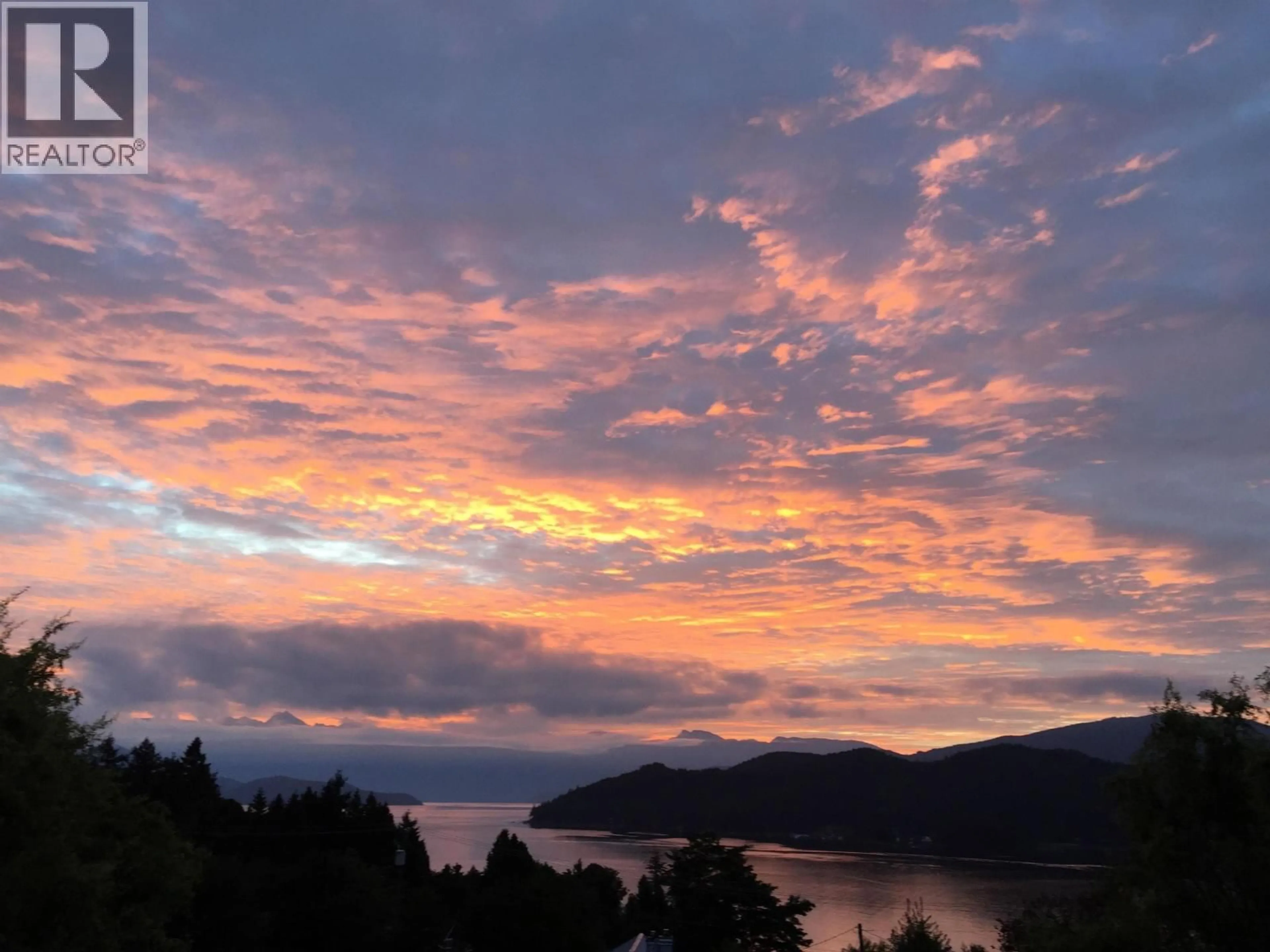 Blurry image for 616 FLETCHER ROAD, Gibsons British Columbia V0N1V9