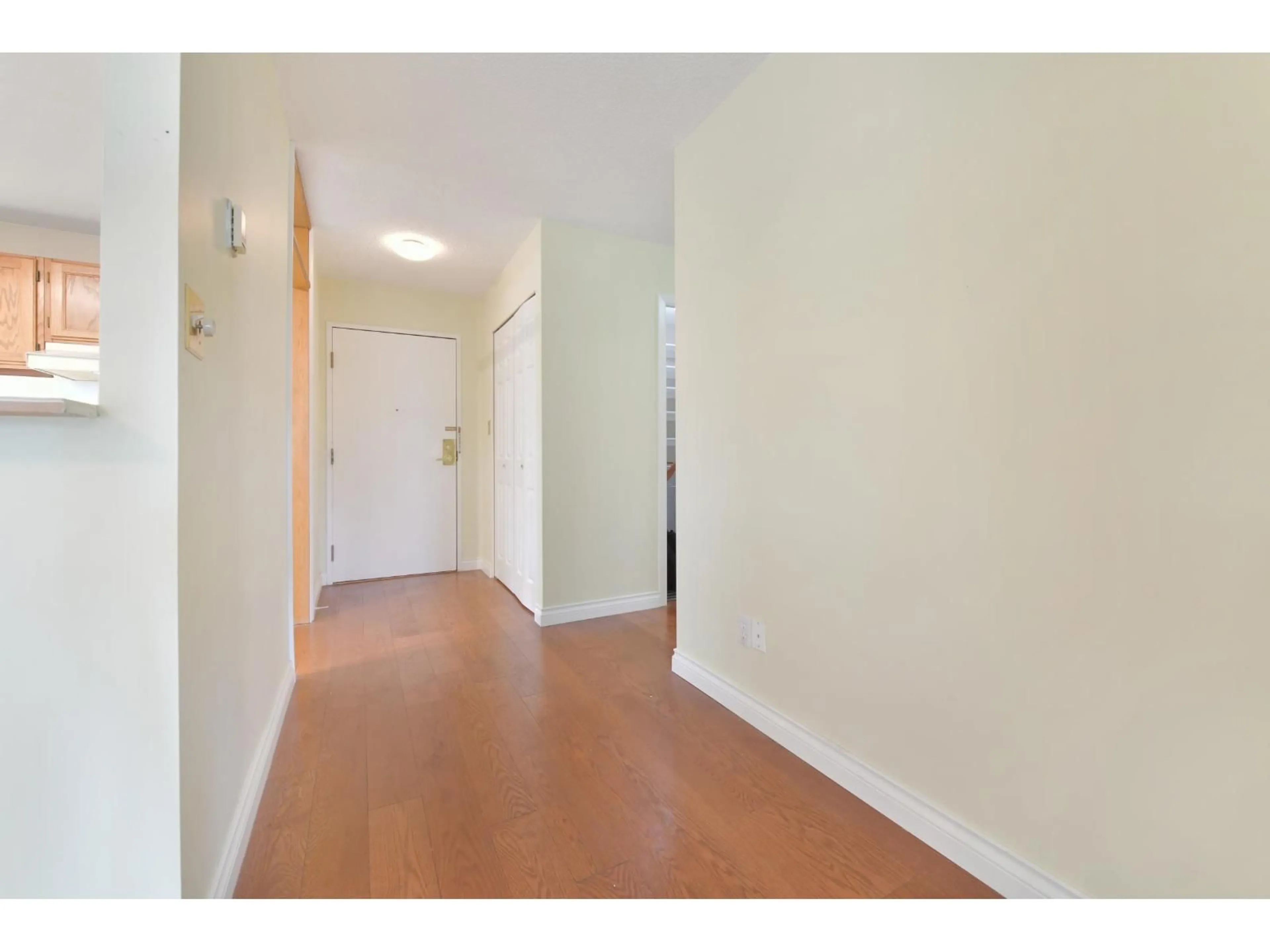 Unknown for 407 - 1442 FOSTER STREET, White Rock British Columbia V4B3X7