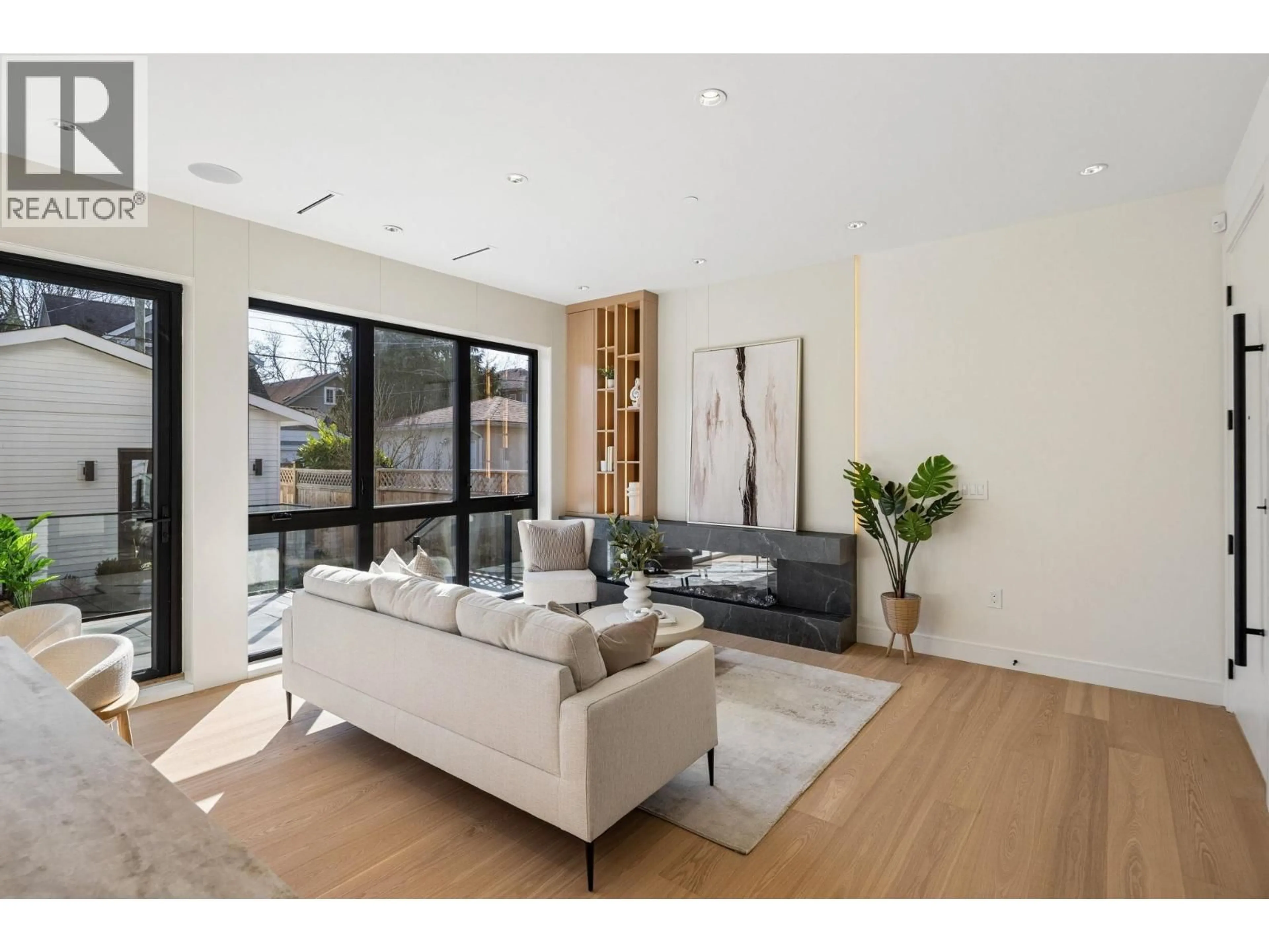 Living room with furniture, unknown for 2 - 3036 13TH AVENUE, Vancouver British Columbia V6K2V2