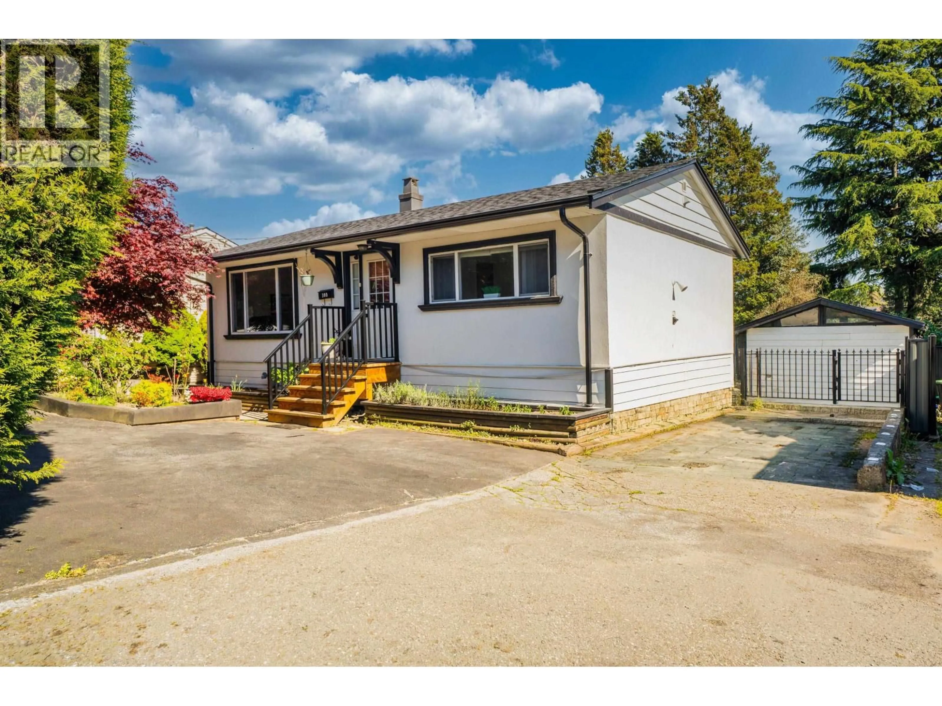 Unknown for 300 TENTH AVENUE, New Westminster British Columbia V3L2B2