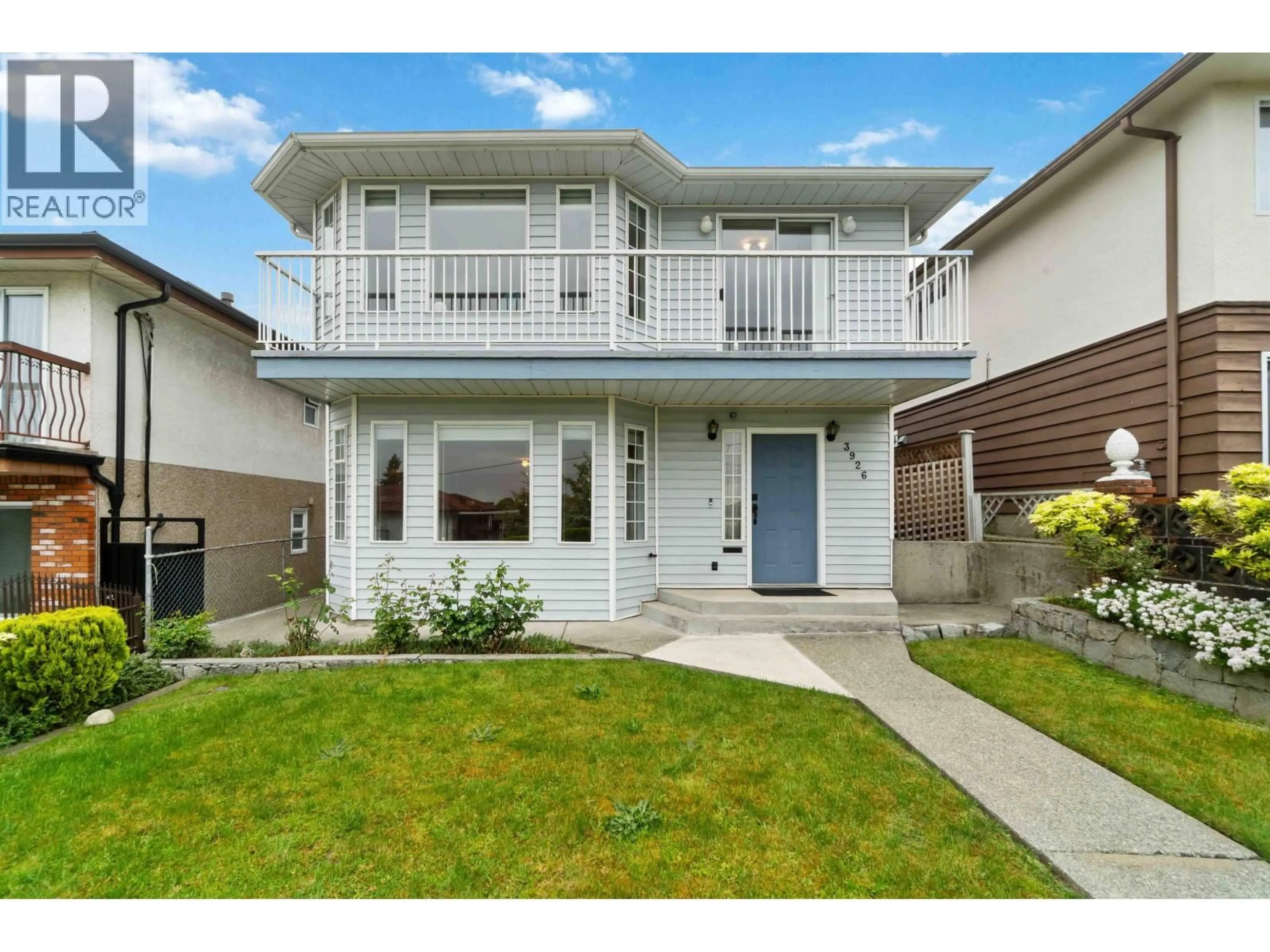 Home with vinyl exterior material, street for 3926 KASLO STREET, Vancouver British Columbia V5R2B3