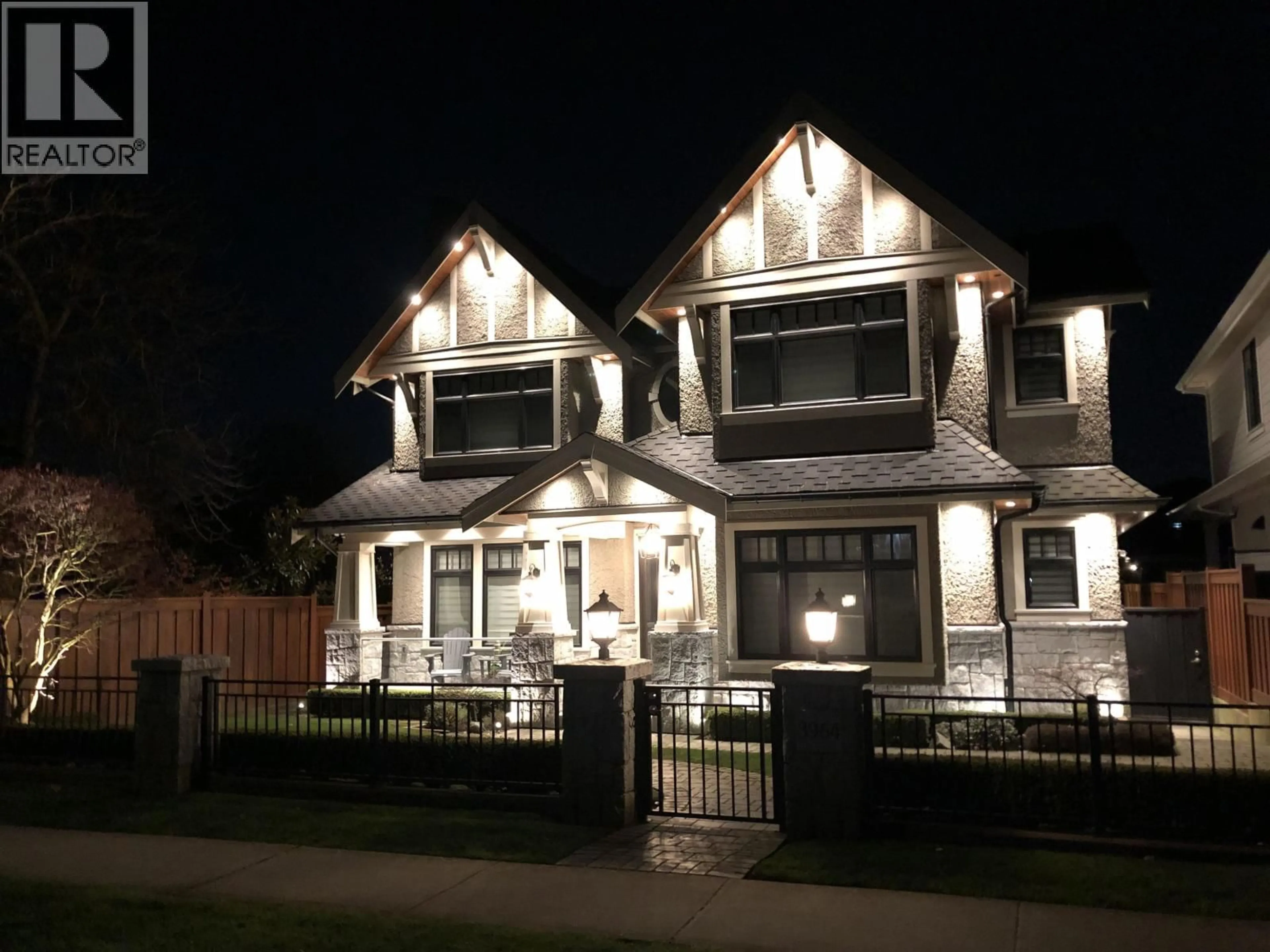 Home with vinyl exterior material, street for 3964 TRIUMPH STREET, Burnaby British Columbia V5C1Y8