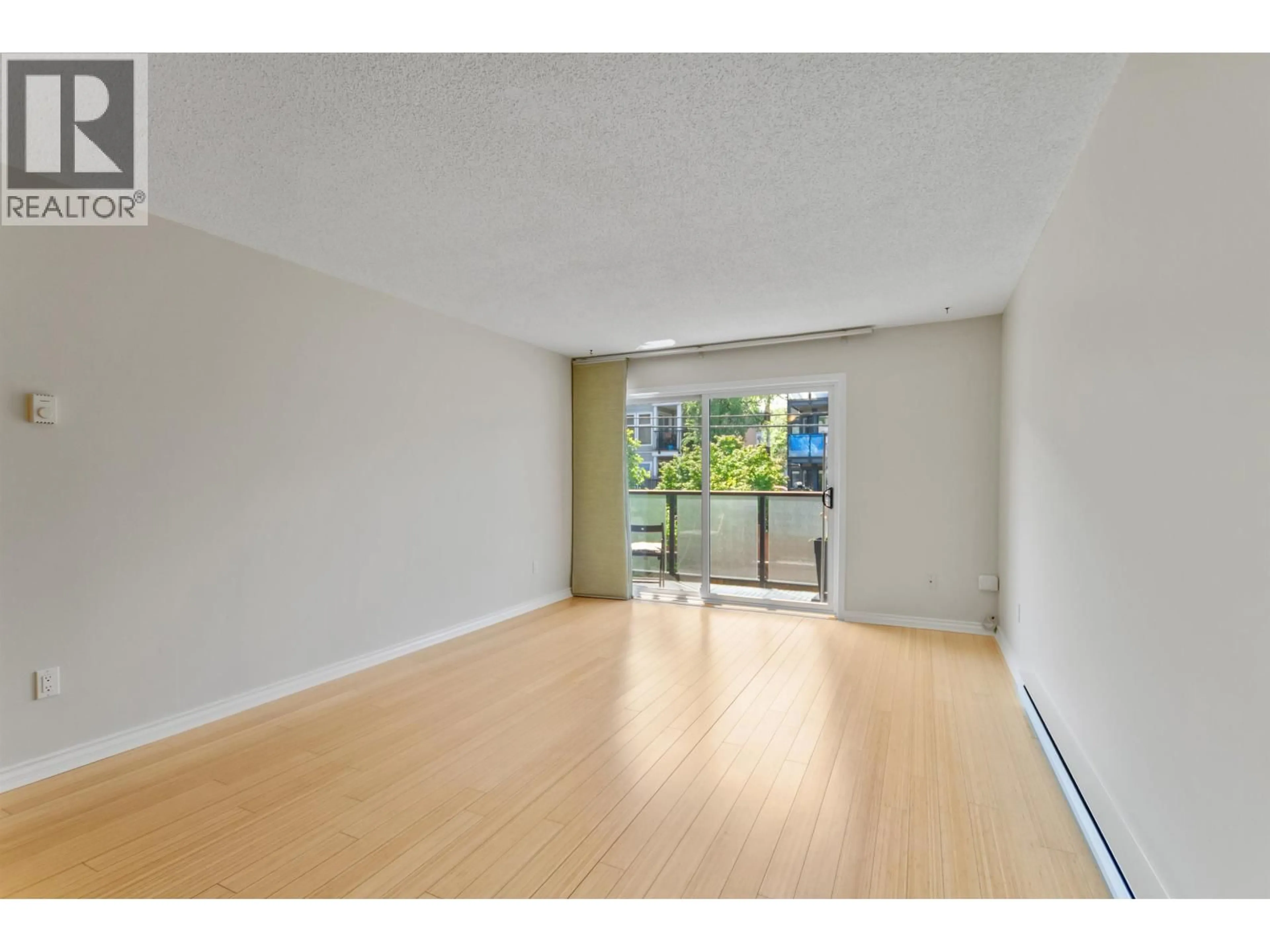 A pic of a room for 201 - 550 7TH AVENUE, Vancouver British Columbia V5T1N7