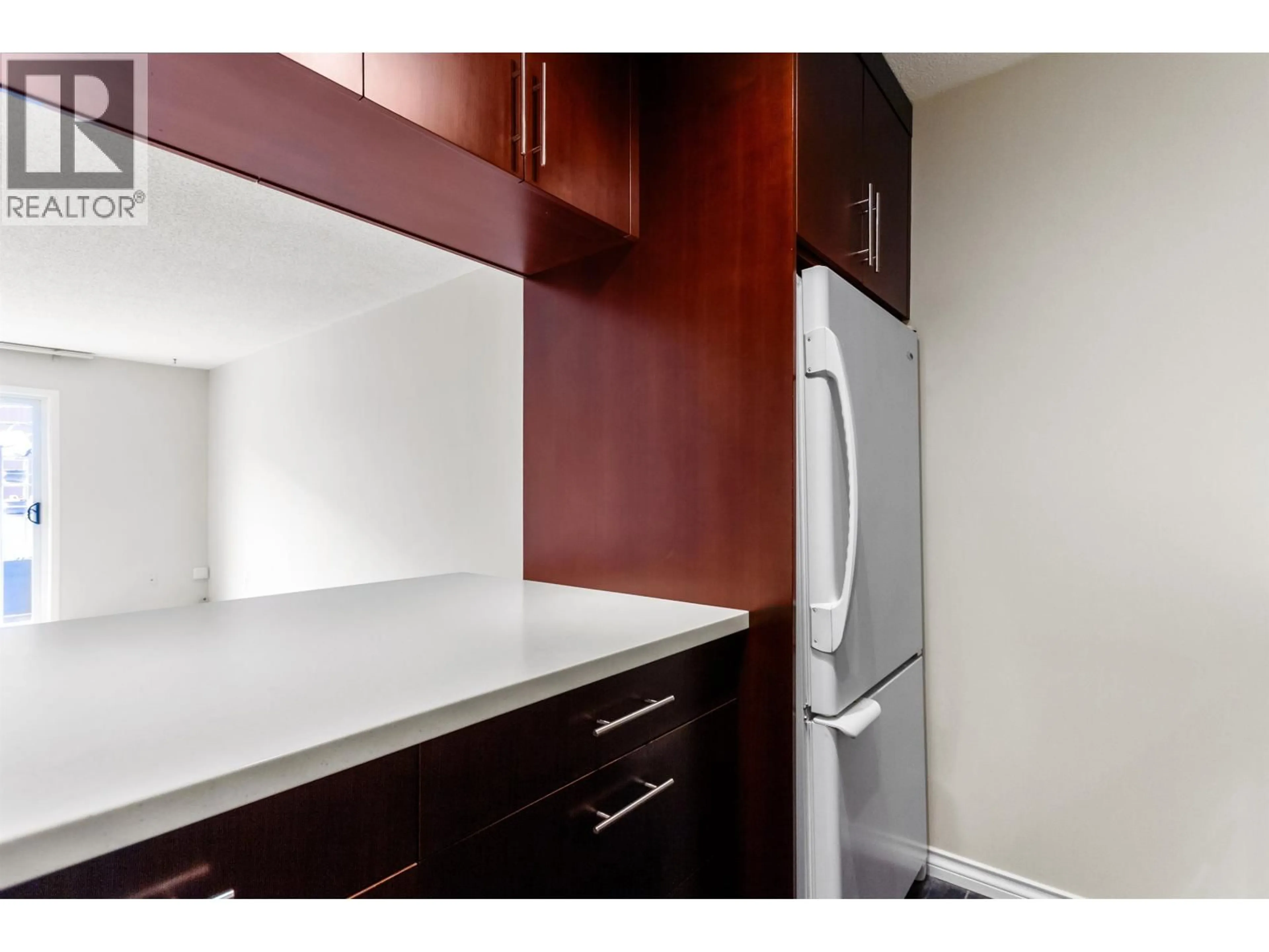 Standard kitchen, unknown for 201 - 550 7TH AVENUE, Vancouver British Columbia V5T1N7