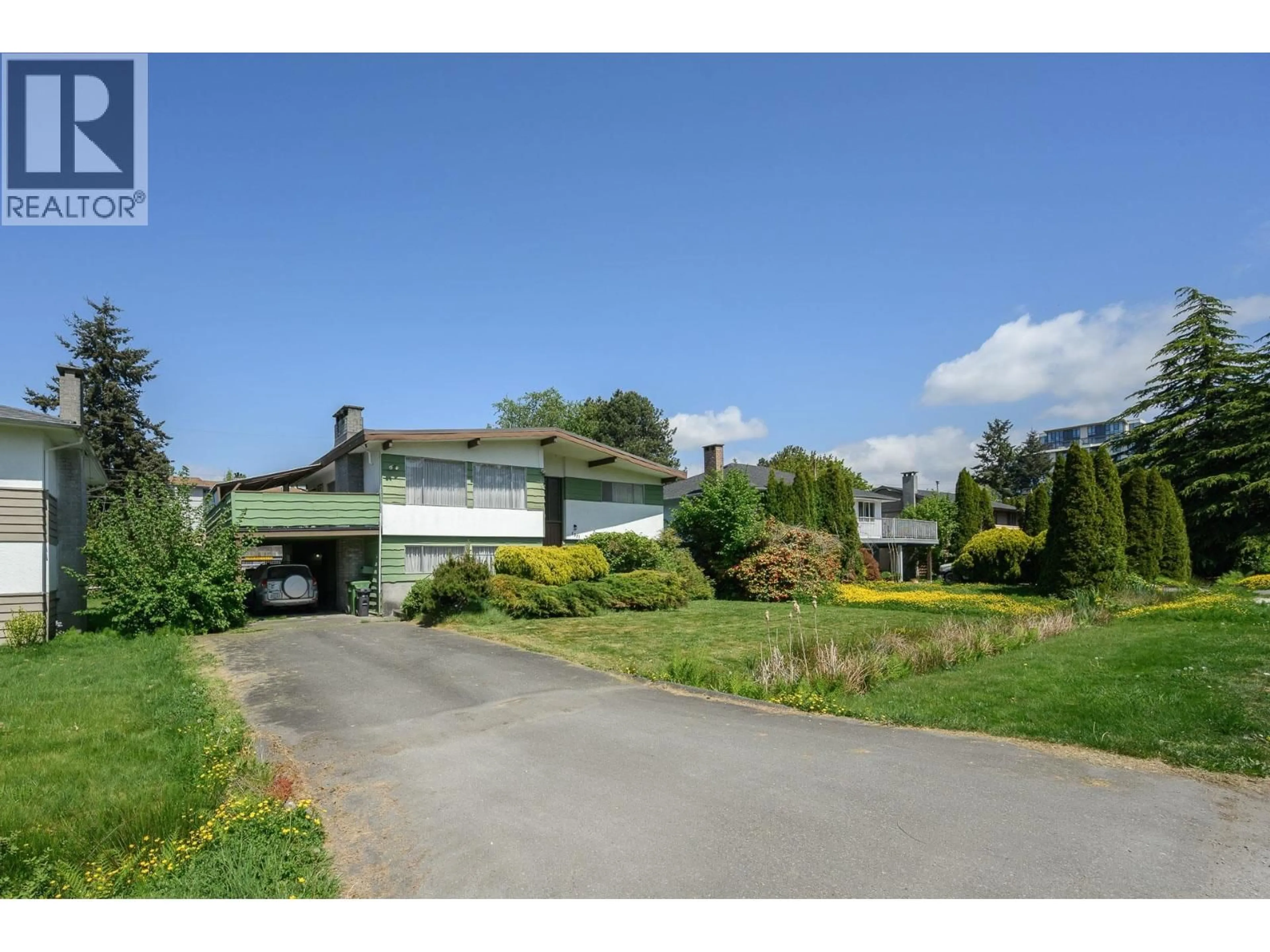 A pic from outside/outdoor area/front of a property/back of a property/a pic from drone, street for 8371 SPIRES ROAD, Richmond British Columbia V6Y1W1