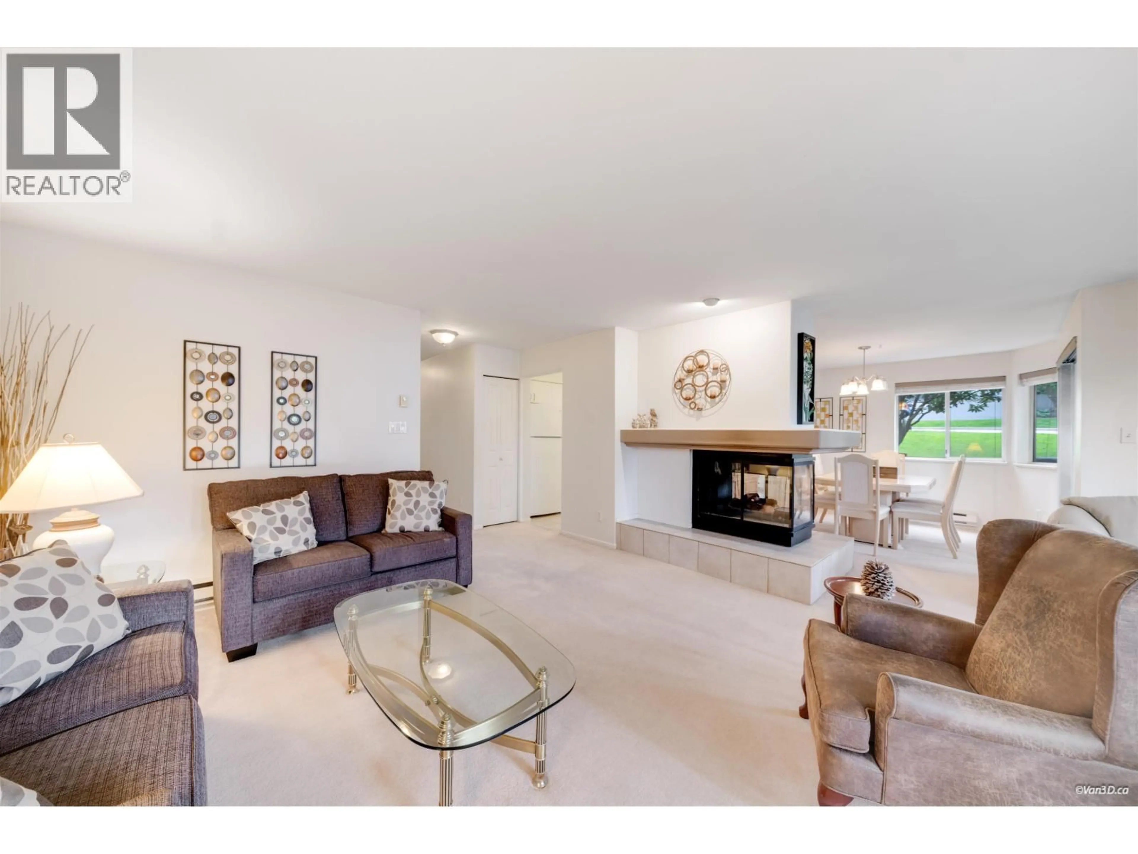 Living room with furniture, unknown for 101 - 525 AUSTIN AVENUE, Coquitlam British Columbia V3K3M6
